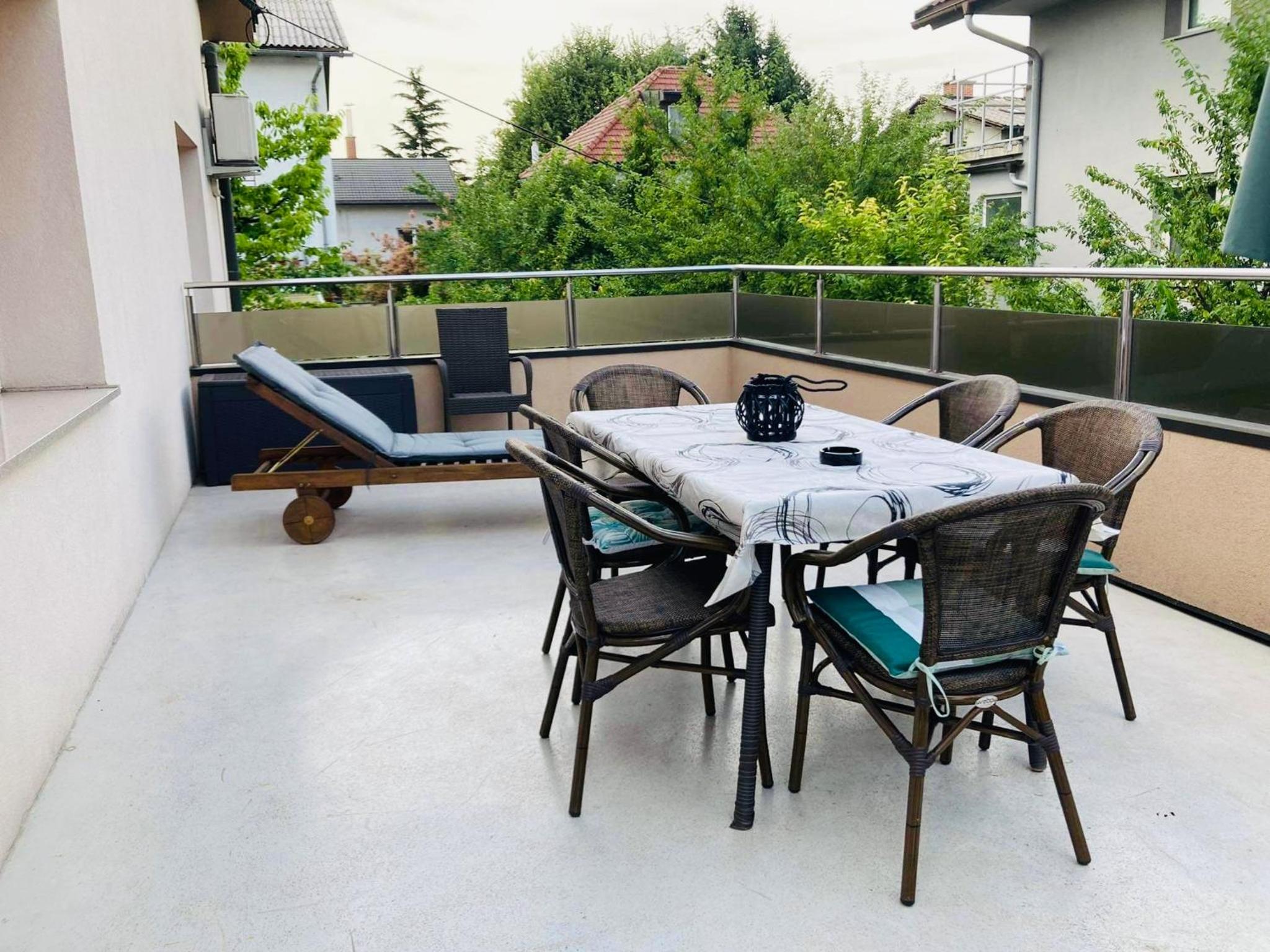 Apartment Armic view 4