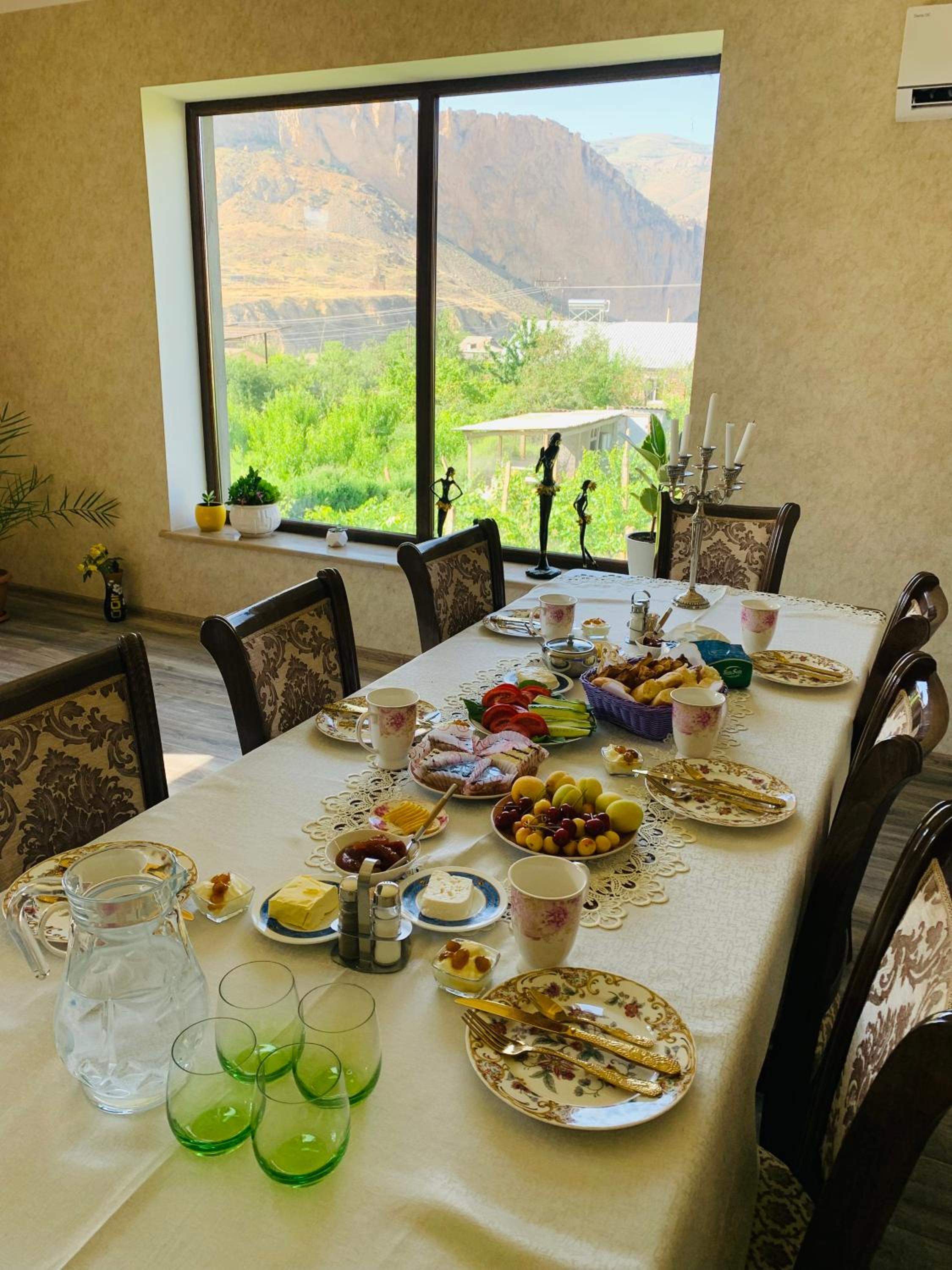 Siran Guest House