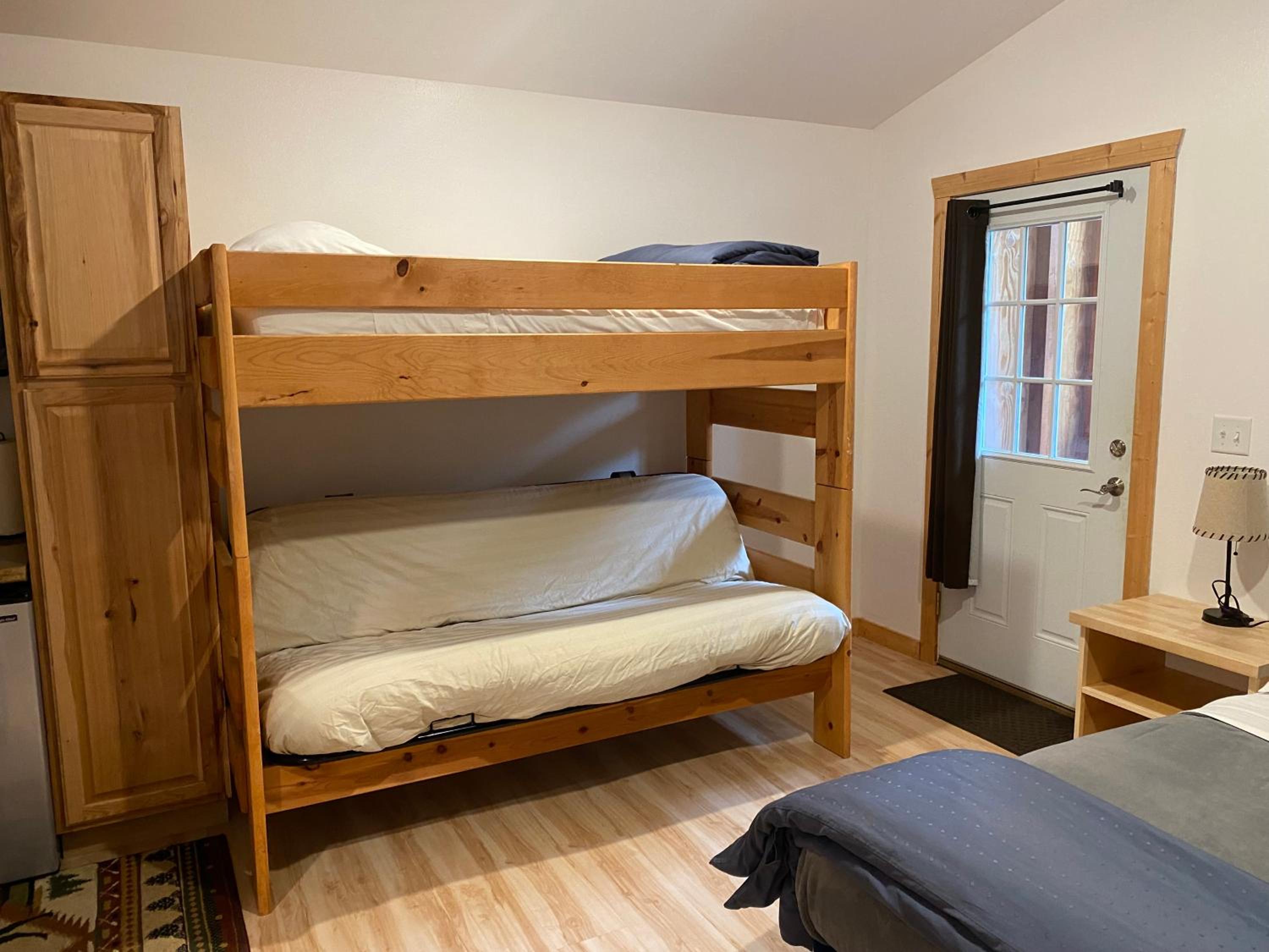 Talkeetna Wilderness Lodge & Cabin Rentals