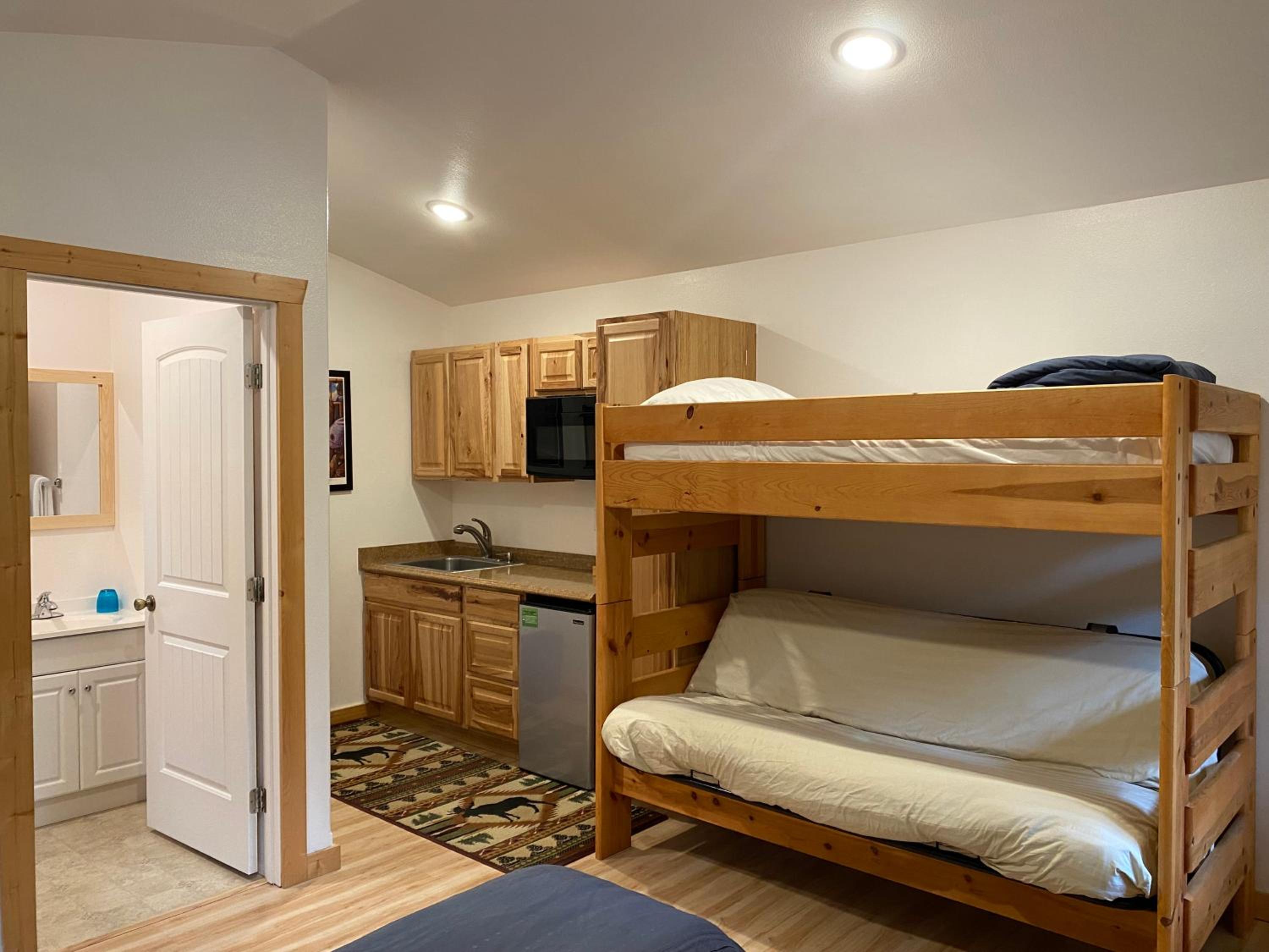 Talkeetna Wilderness Lodge & Cabin Rentals