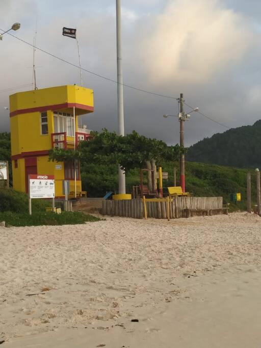 Apto 80m da Praia Grande vista mar!
