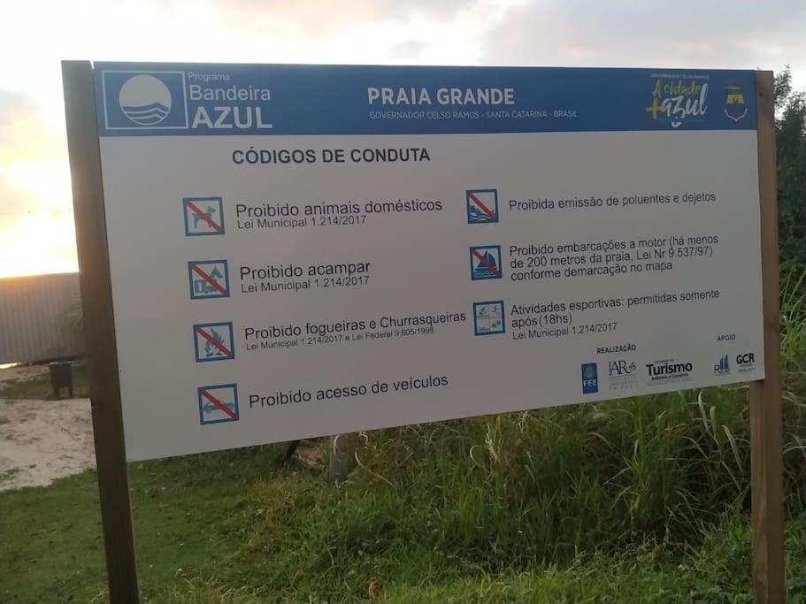 Apto 80m da Praia Grande vista mar!