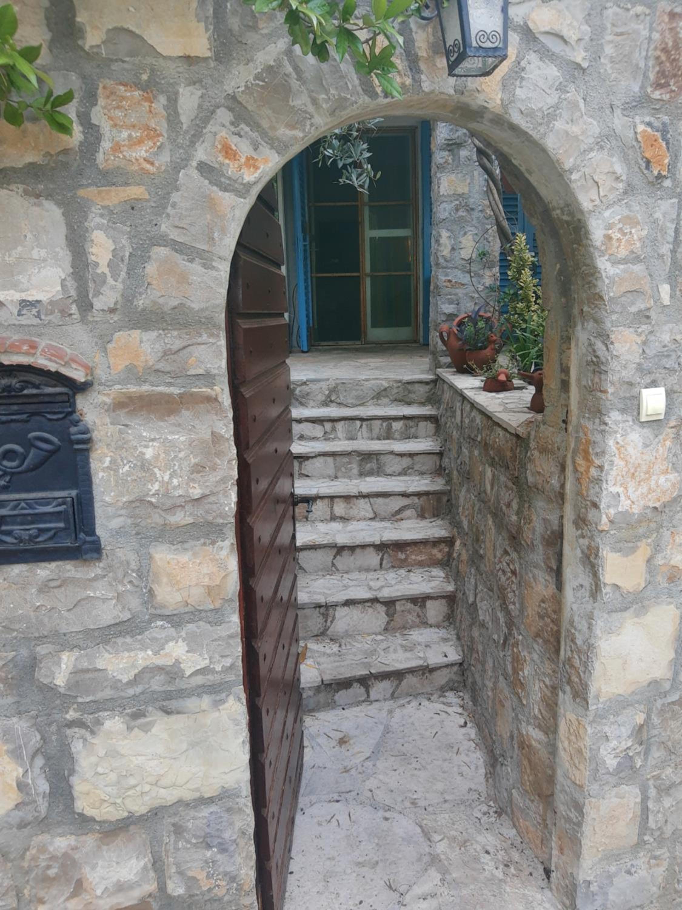 Sea-side Old Stone Villa with a private Garden view 2