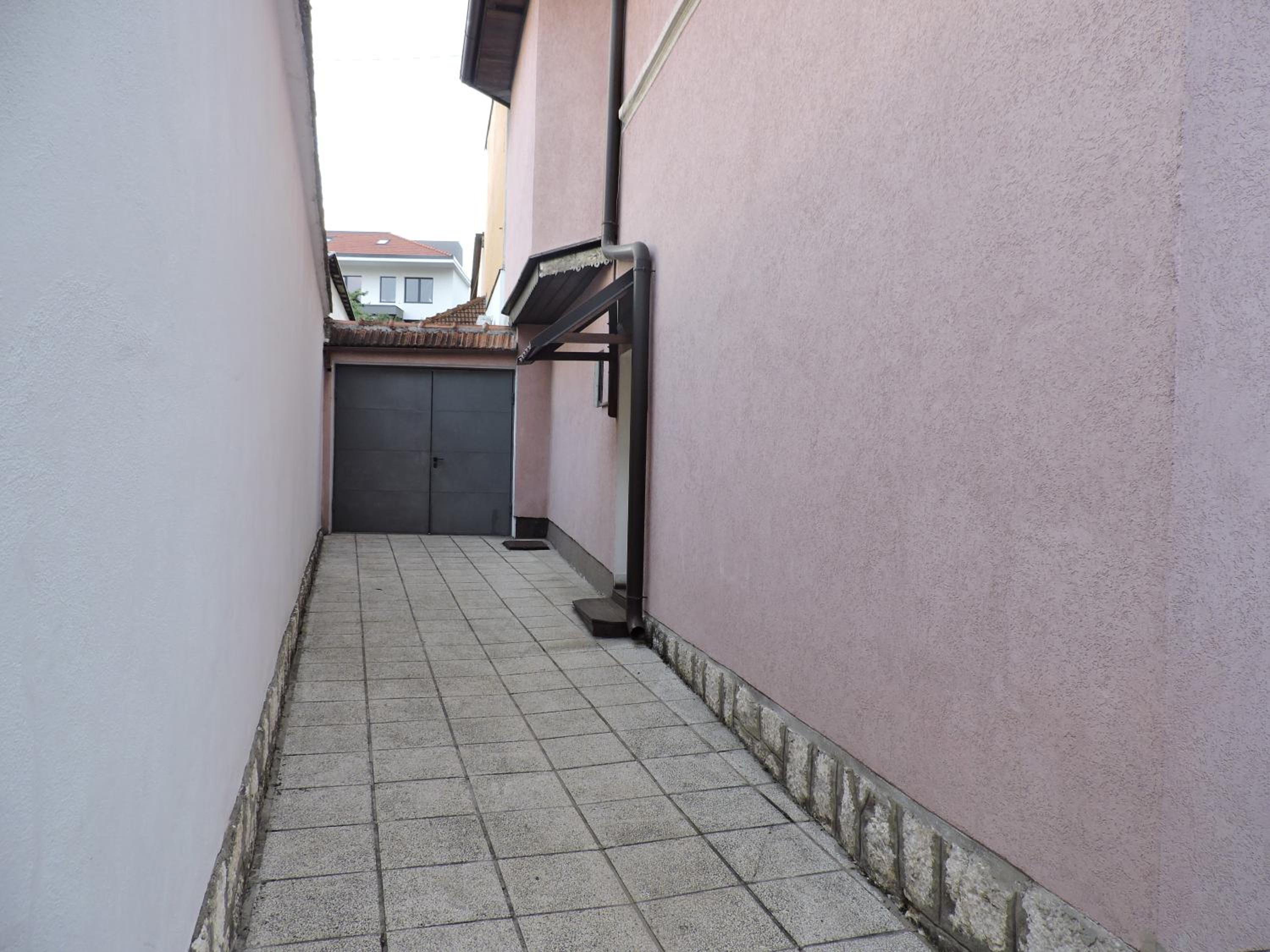 Apartments Music and Garden