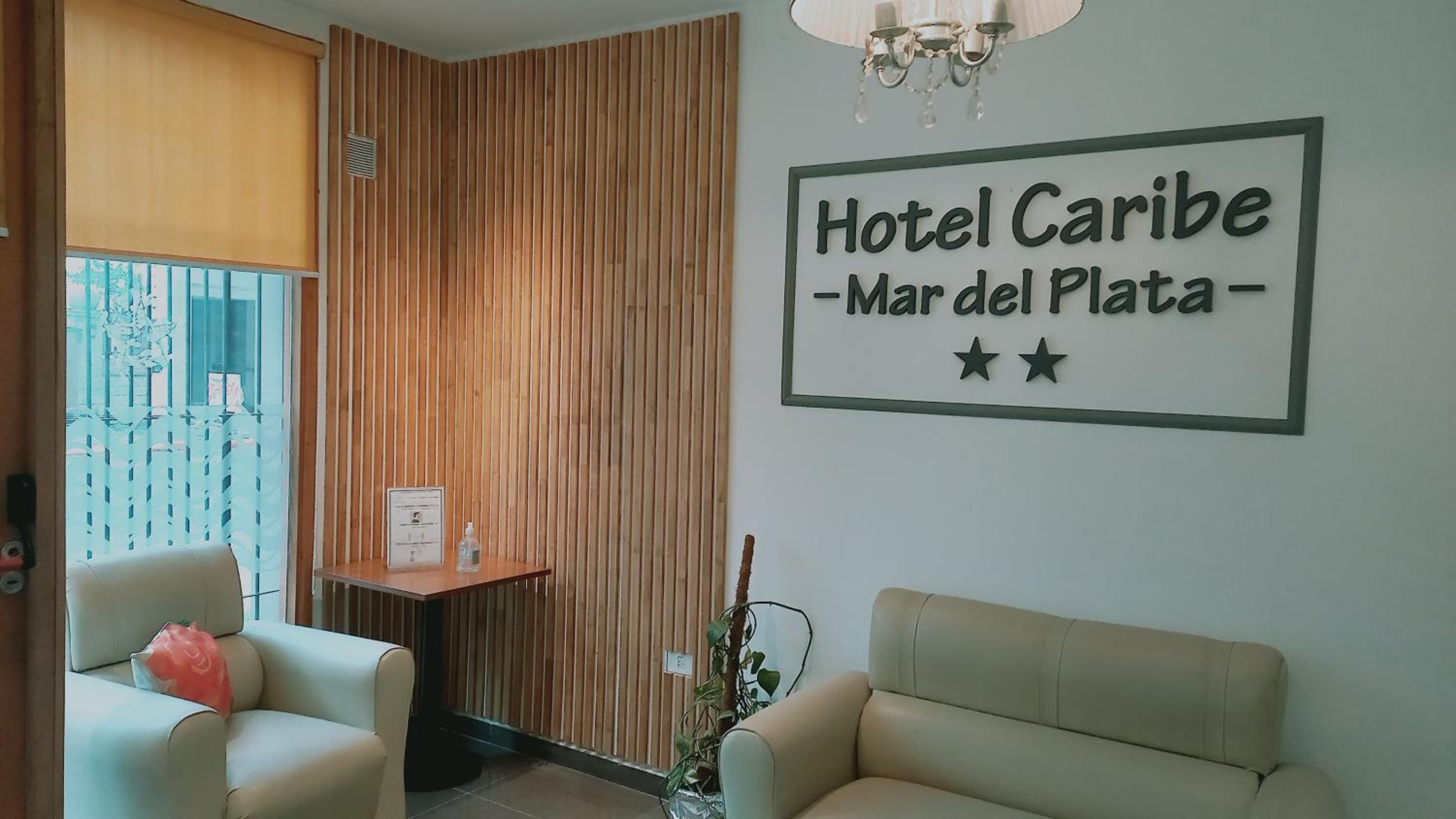 Hotel Caribe - Image 1