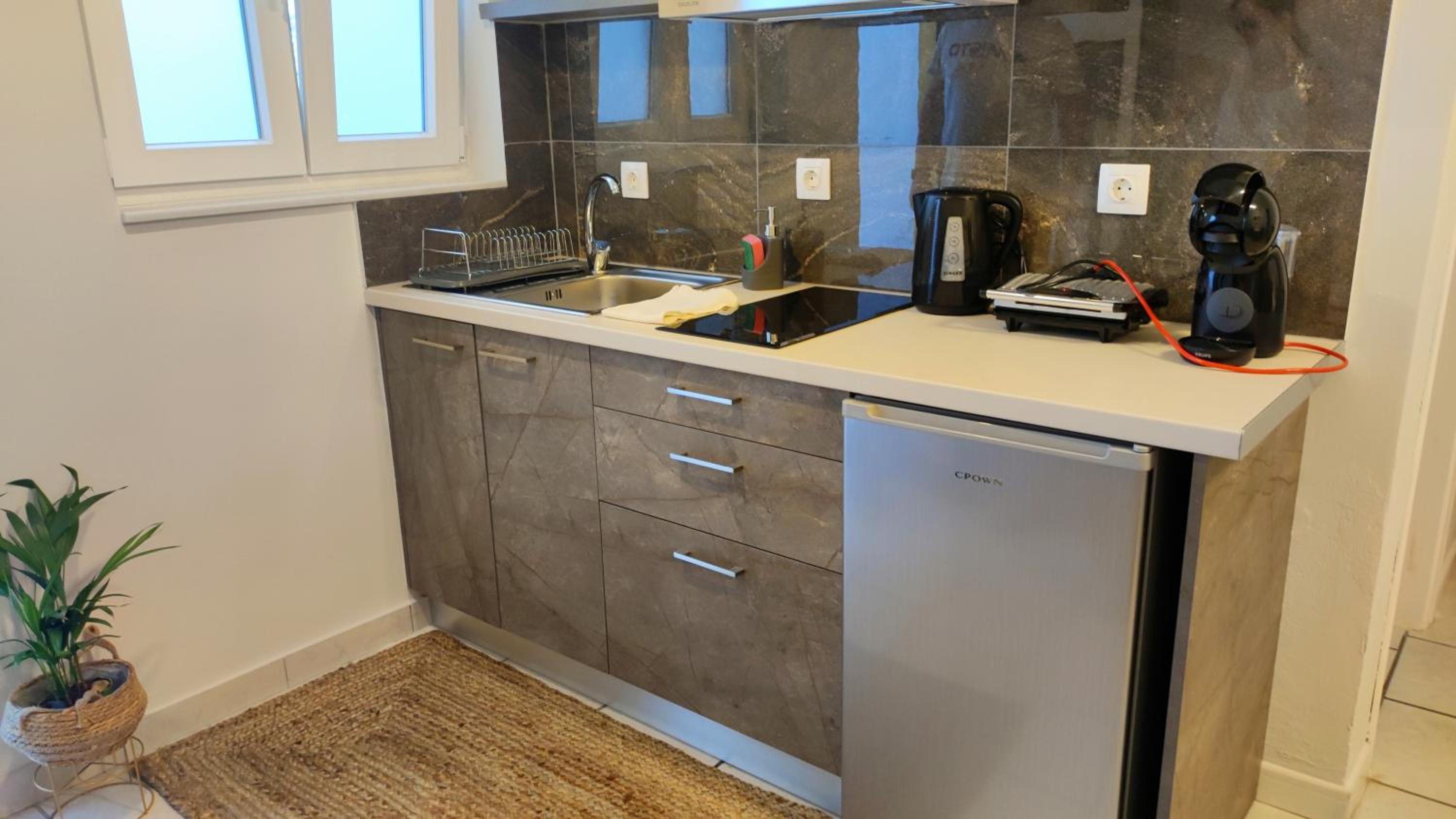 Paxos Rock Apartments photo 3