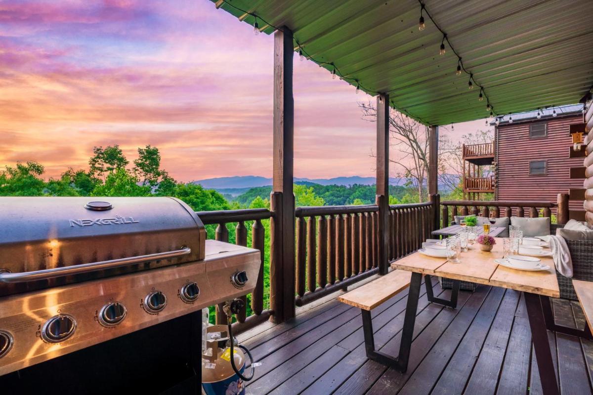 Bear Time Cabin - Scenic Mountain View, Firepit, Hot Tub, Theater, 4BR 3BA Sleeps 14 view 4