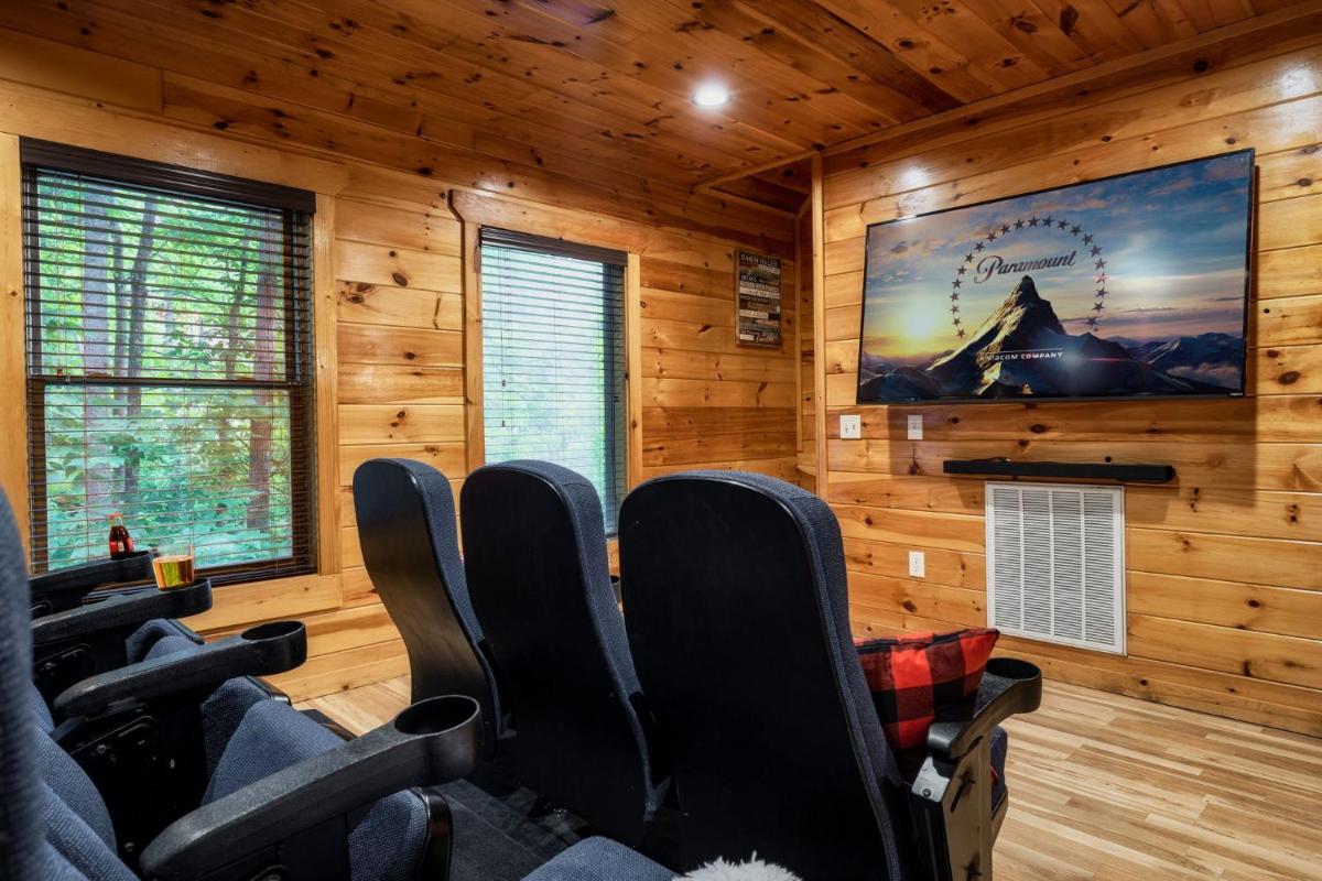 Bear Time Cabin - Scenic Mountain View, Firepit, Hot Tub, Theater, 4BR 3BA Sleeps 14 view 5