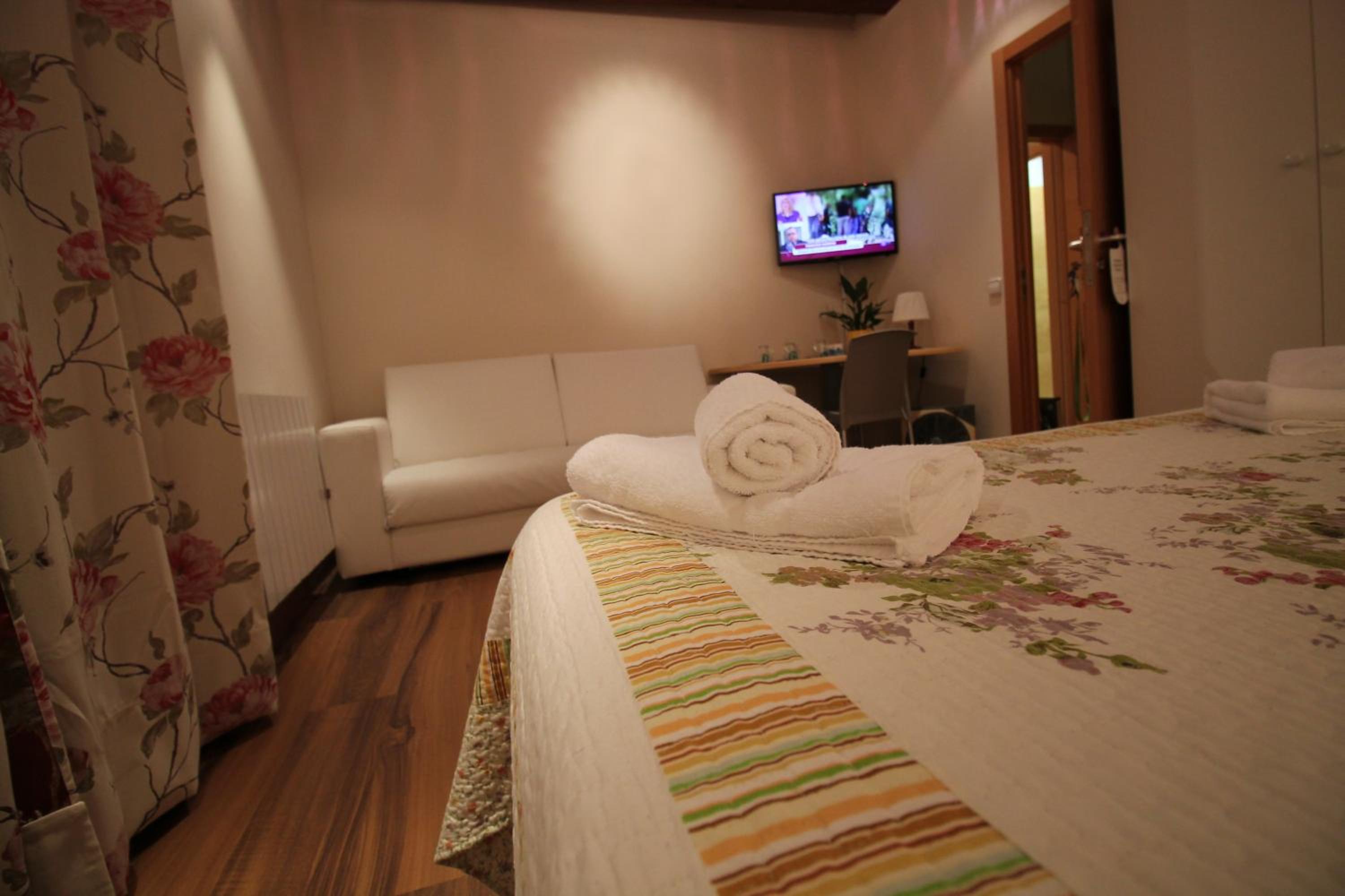 Hostal Orleans
