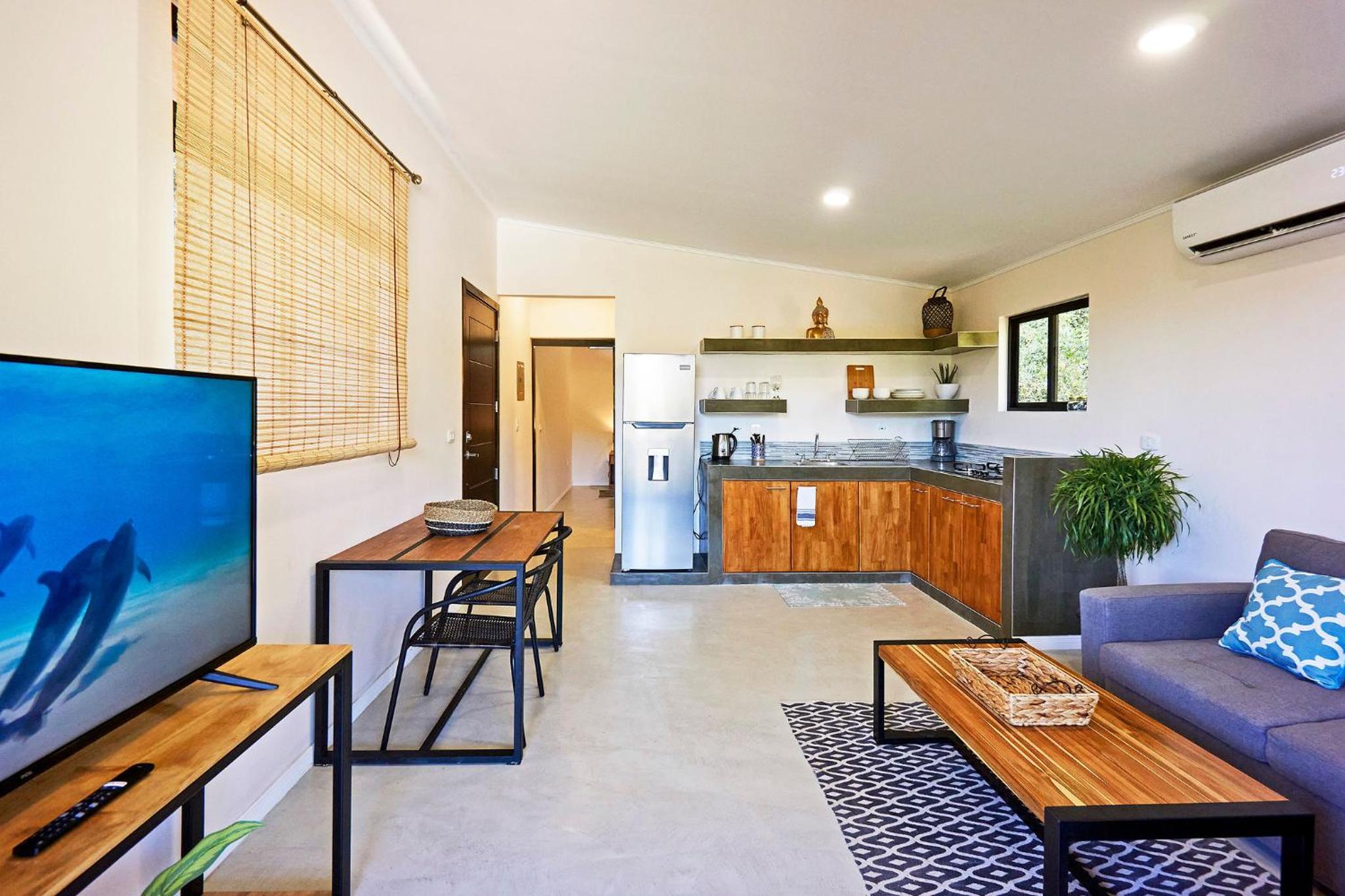 CWAVE APARTMENTS