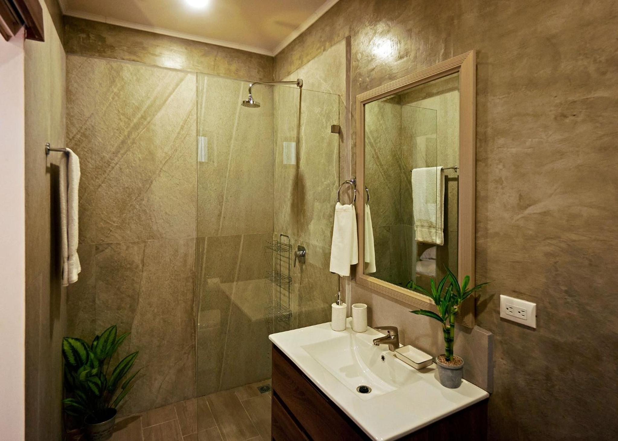 CWAVE APARTMENTS