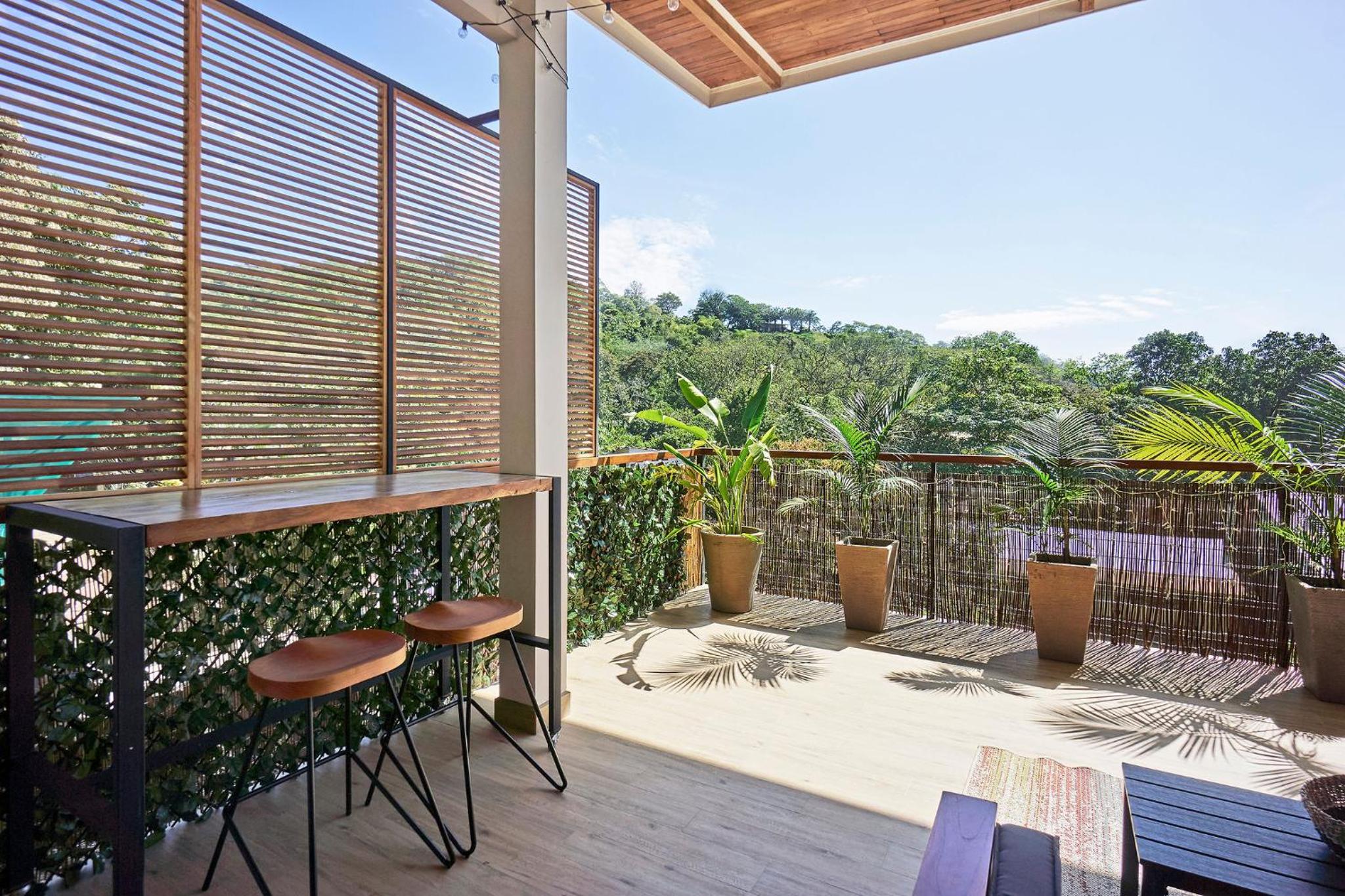 CWAVE APARTMENTS