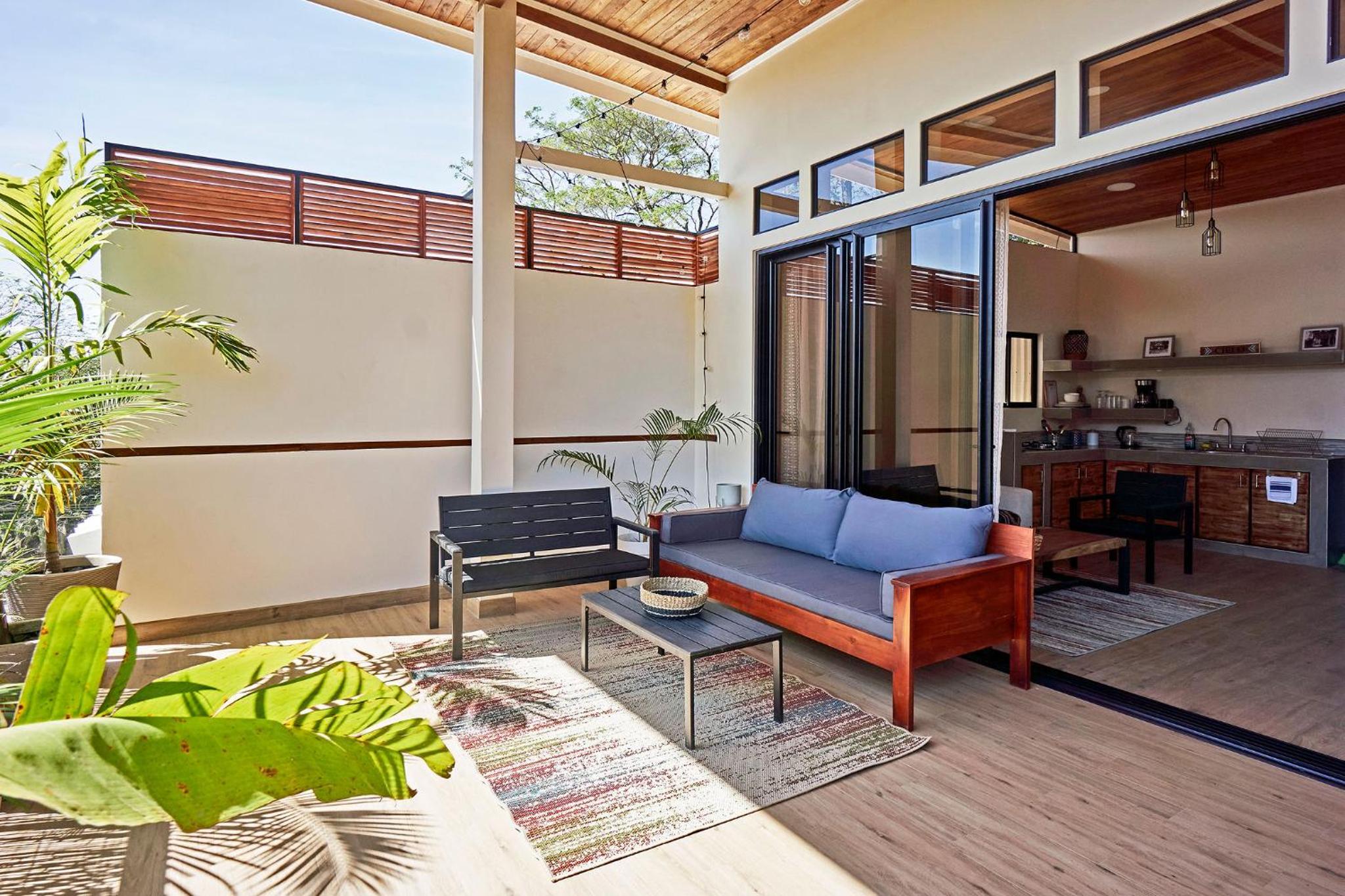 CWAVE APARTMENTS