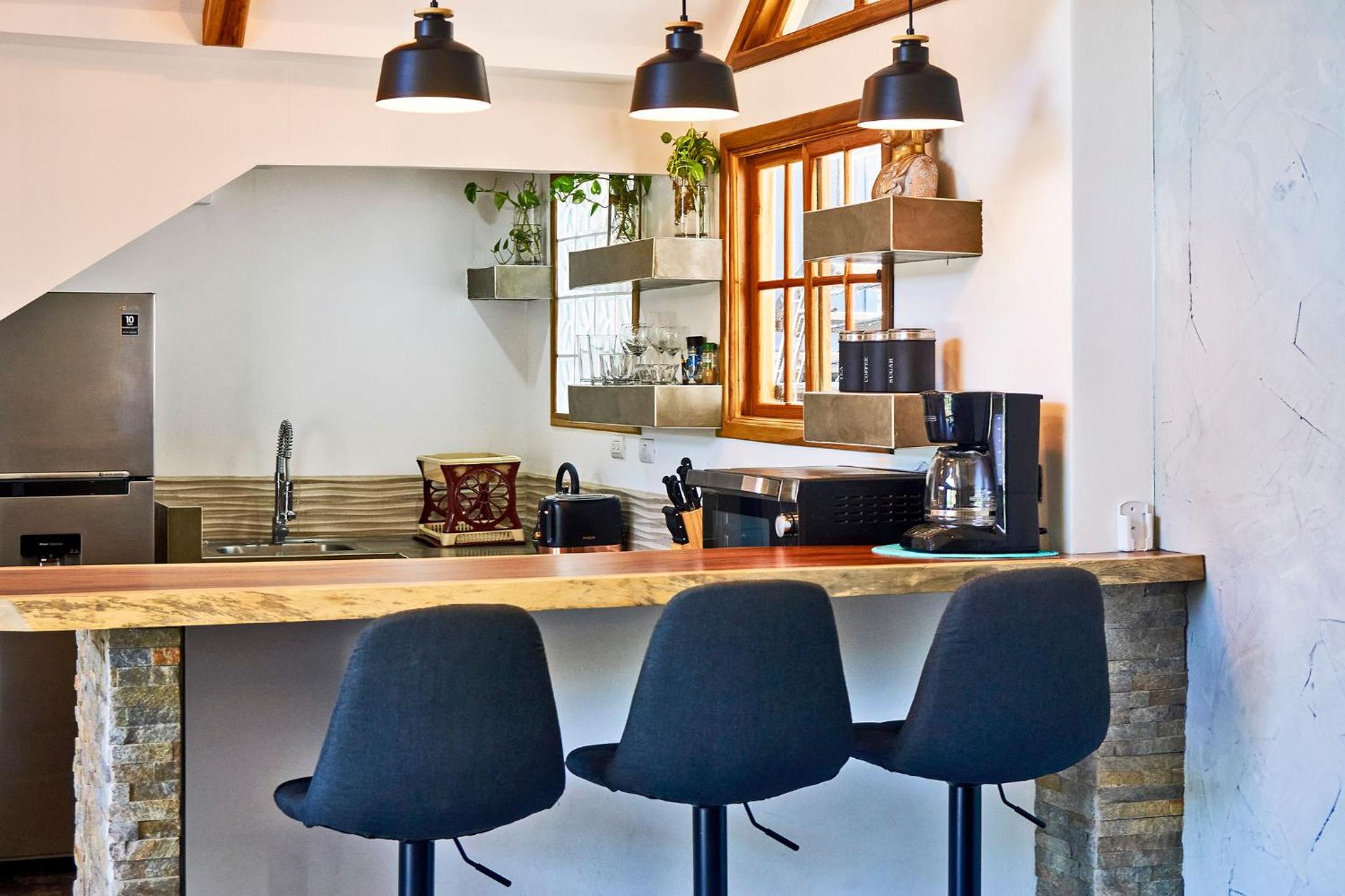 CWAVE APARTMENTS