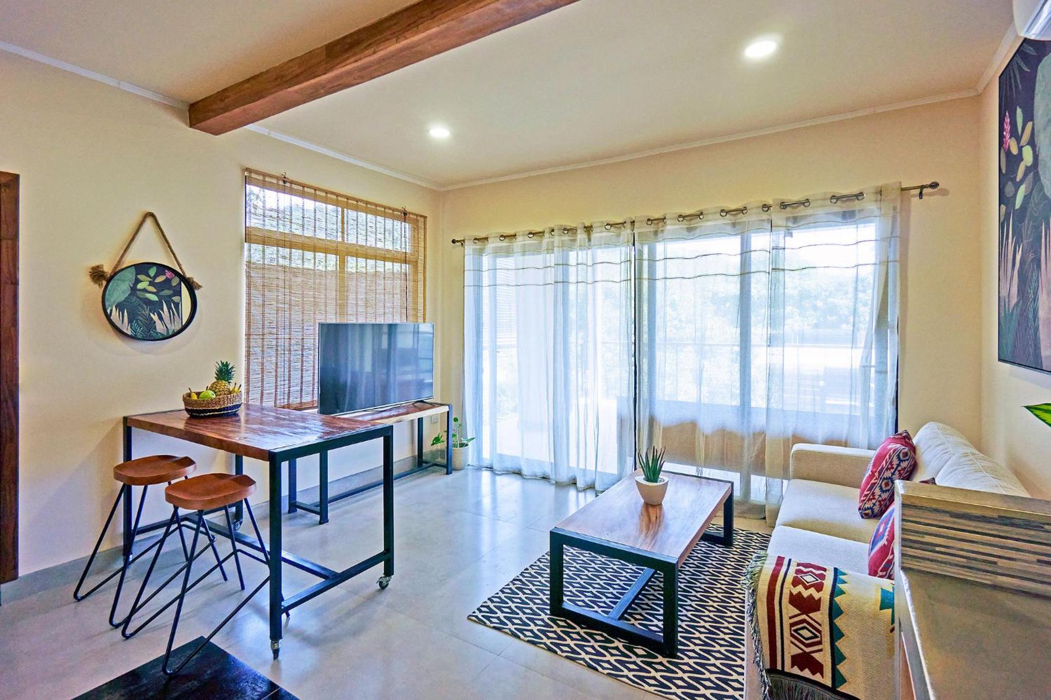 CWAVE APARTMENTS