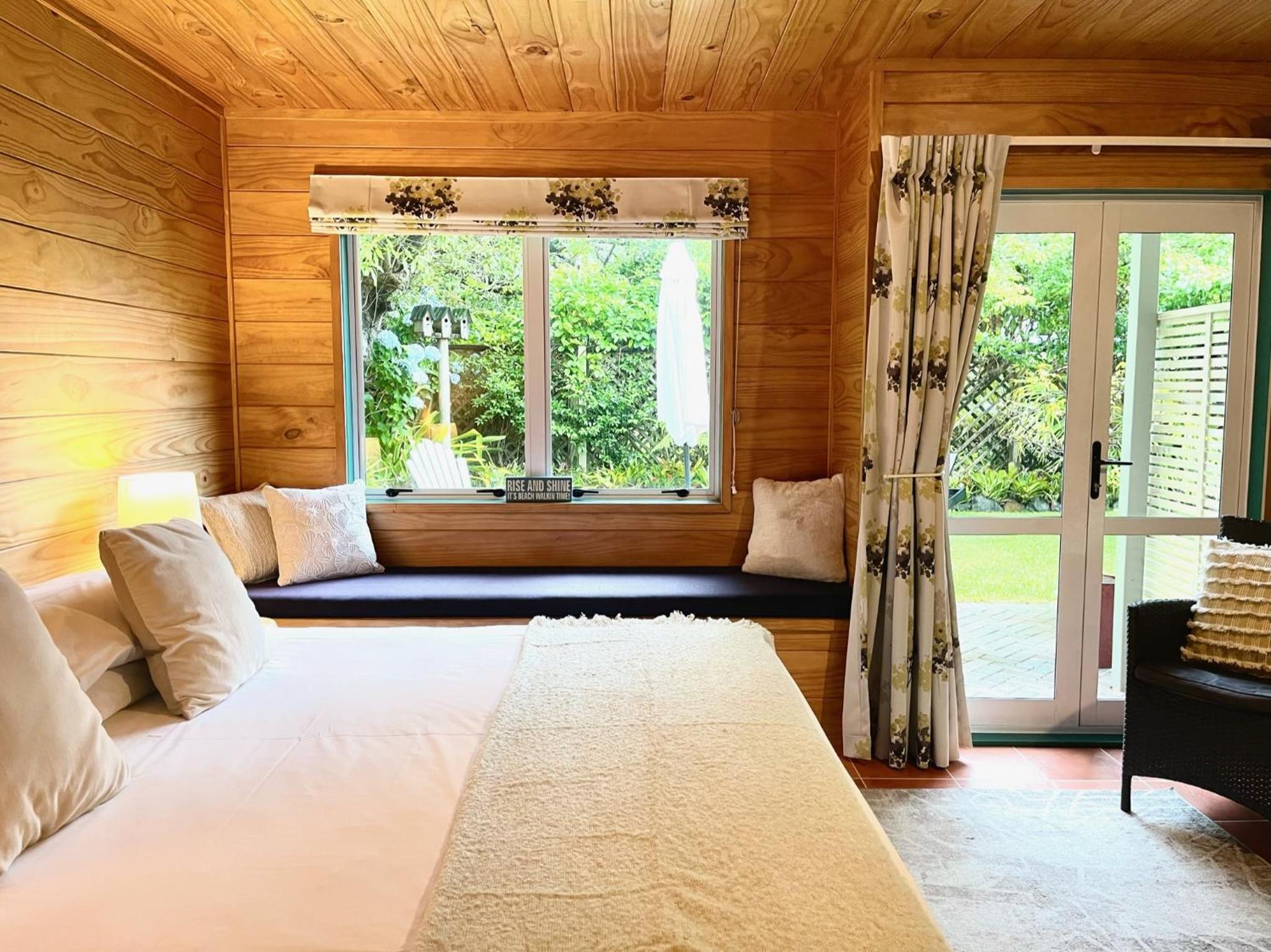 Tatahi Lodge Beach Resort