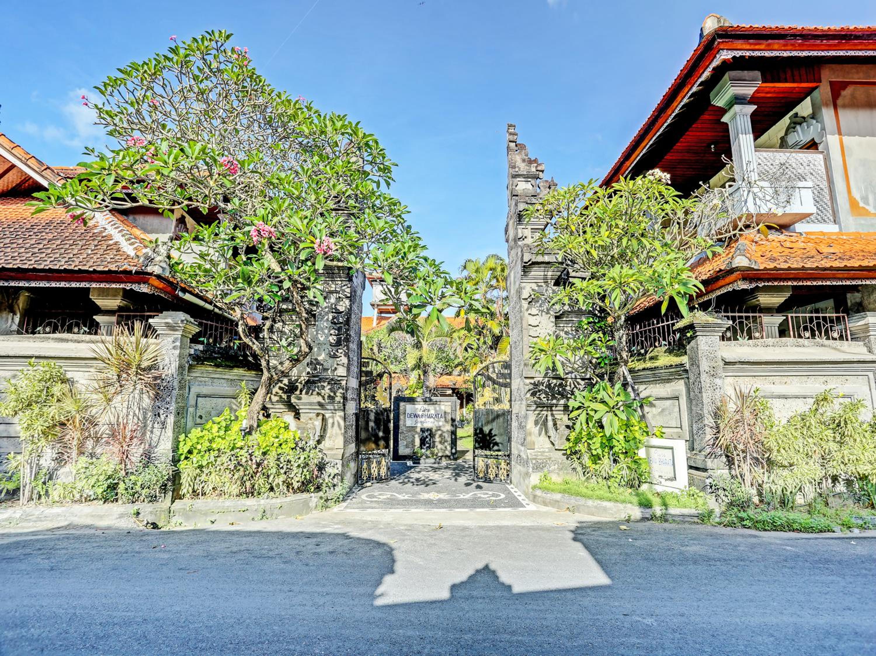 Hotel OYO Collection O 91125 Puri Dewa Bharata - Image 1