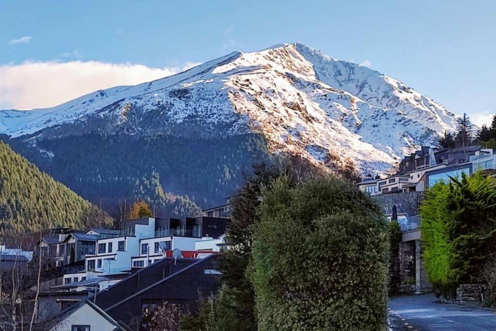 Awesome Studio - Amazing Mountain & Lake Views view 3