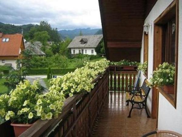 Apartmaji Sparakel view 2