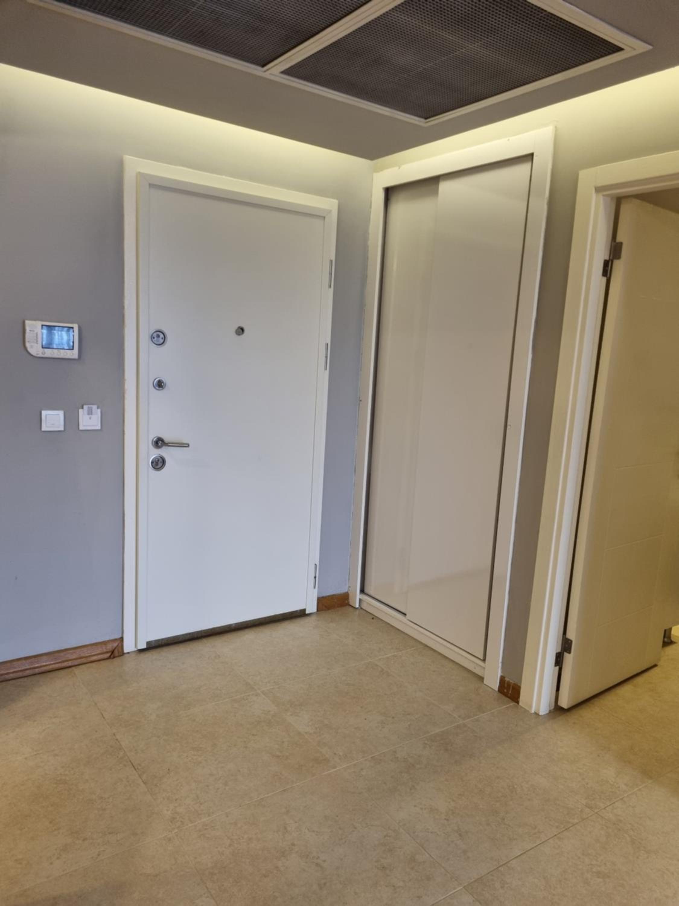 Taksim apartment with pool