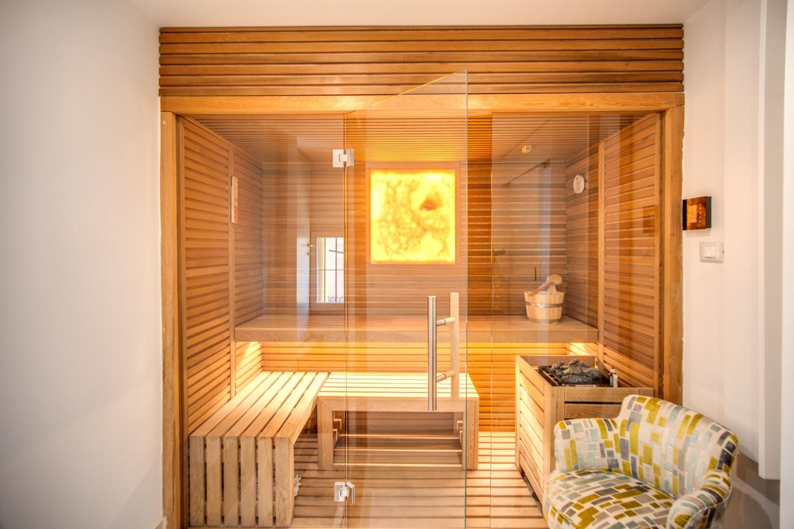 Hotel Luxury Suite by the Spanish Steps - Image 1