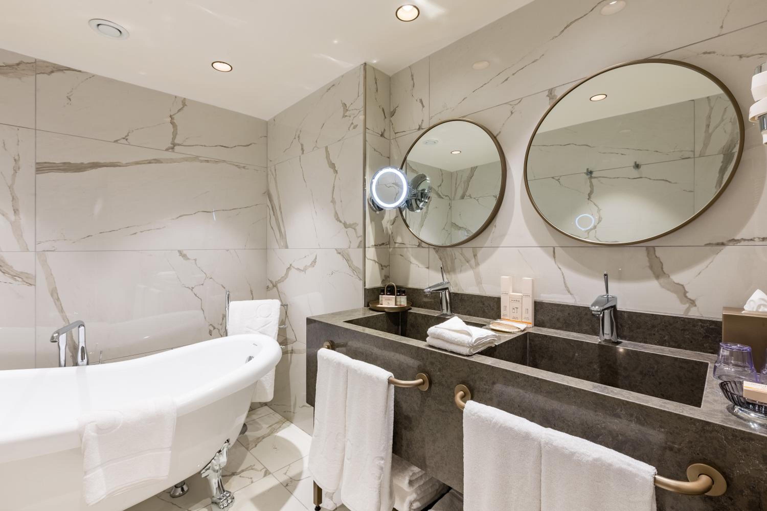 Stayso The House Otel - Image 35