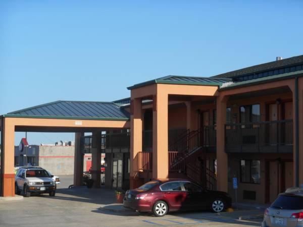 AmeriStay Inn St Joseph view 4