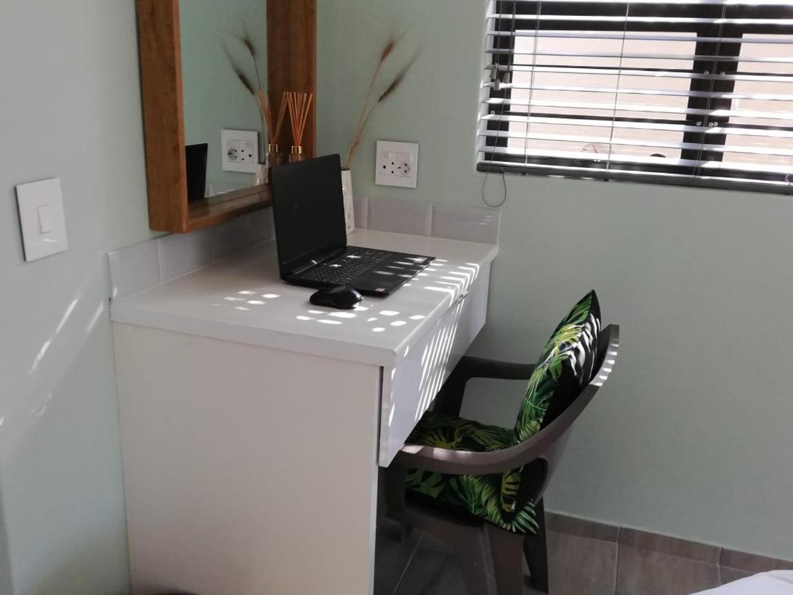 Calla—Cottage view 4