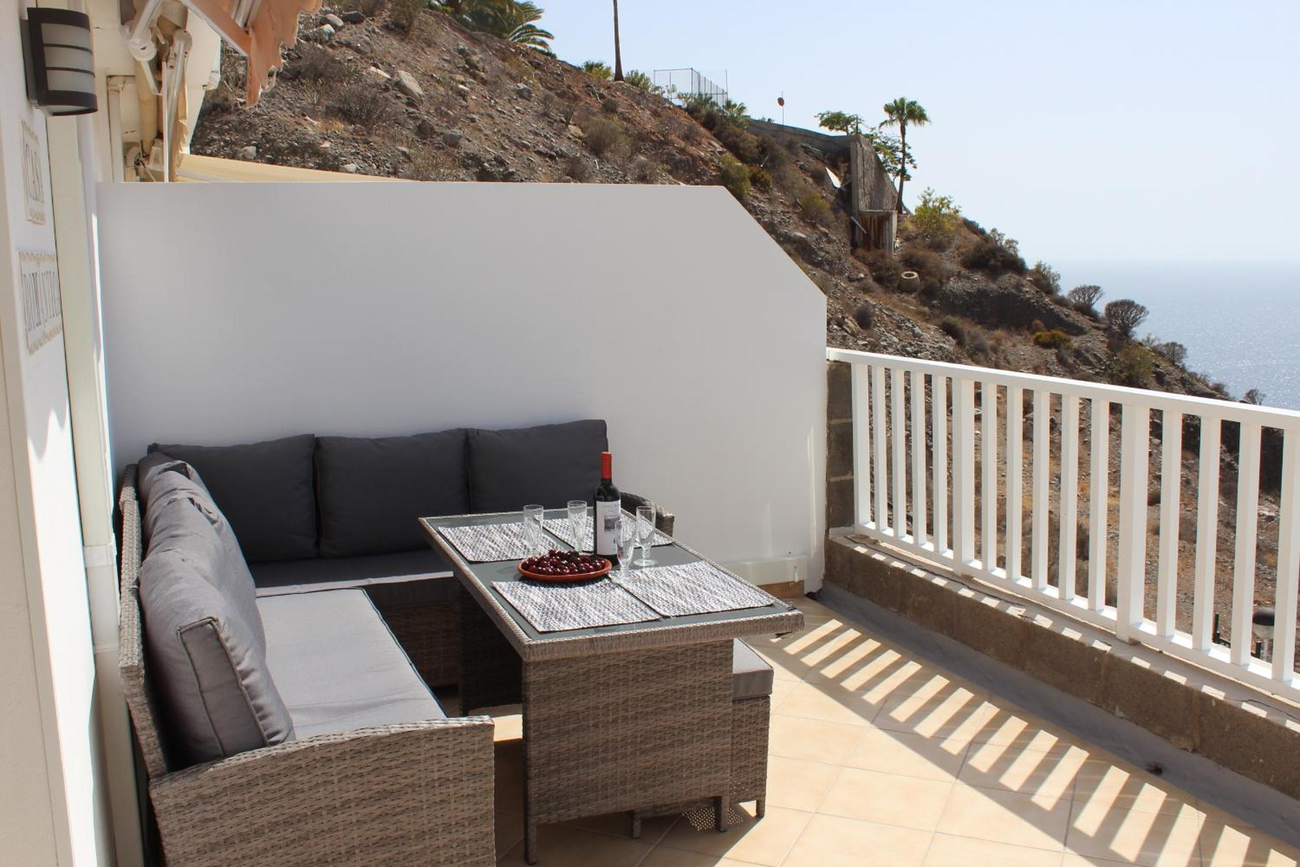 Casa Romantica de Balcon de Amadores view 2