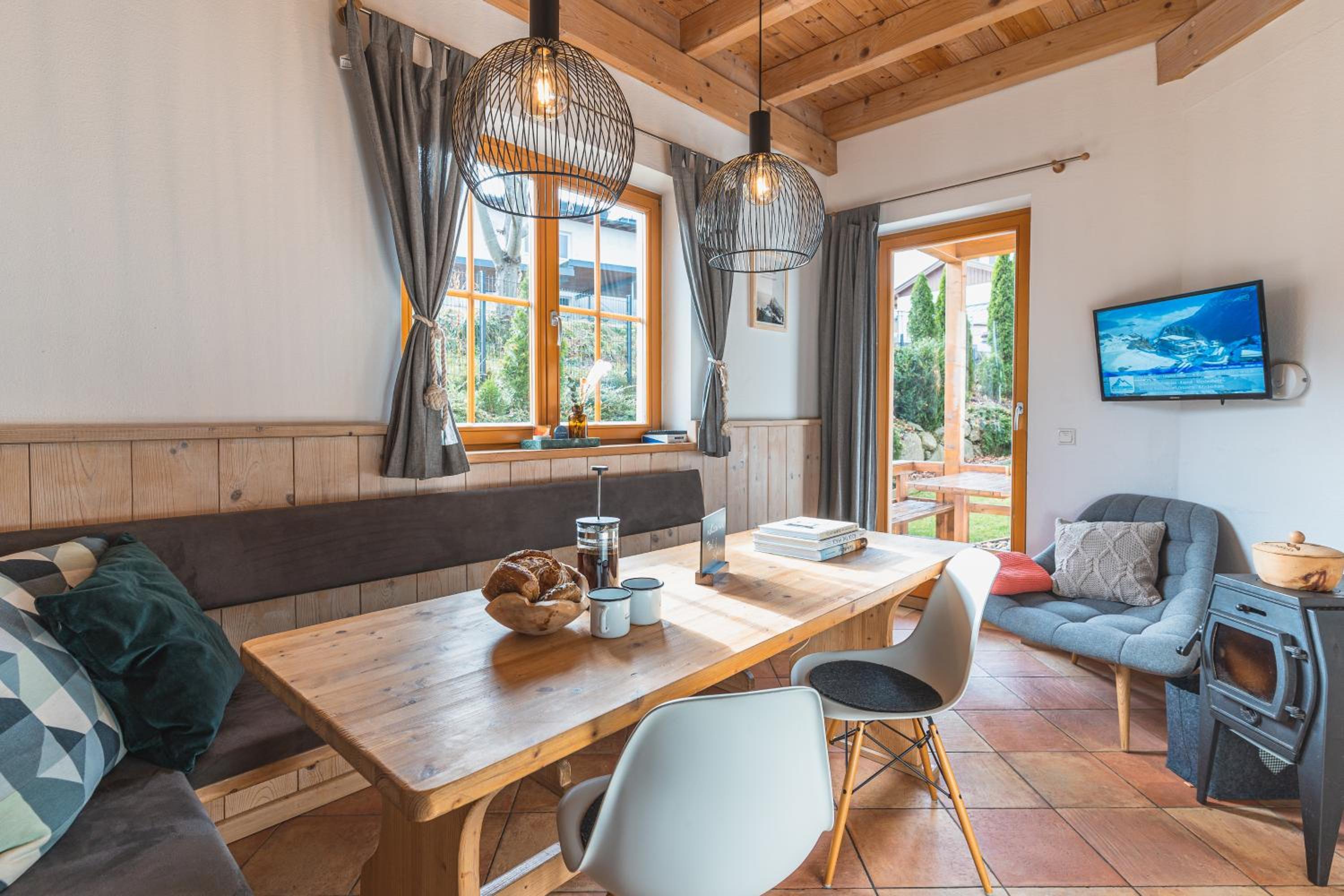 Dorfchalets & Apartments - in Kaprun centre including FREE entry Tauern Spa and Summer Card