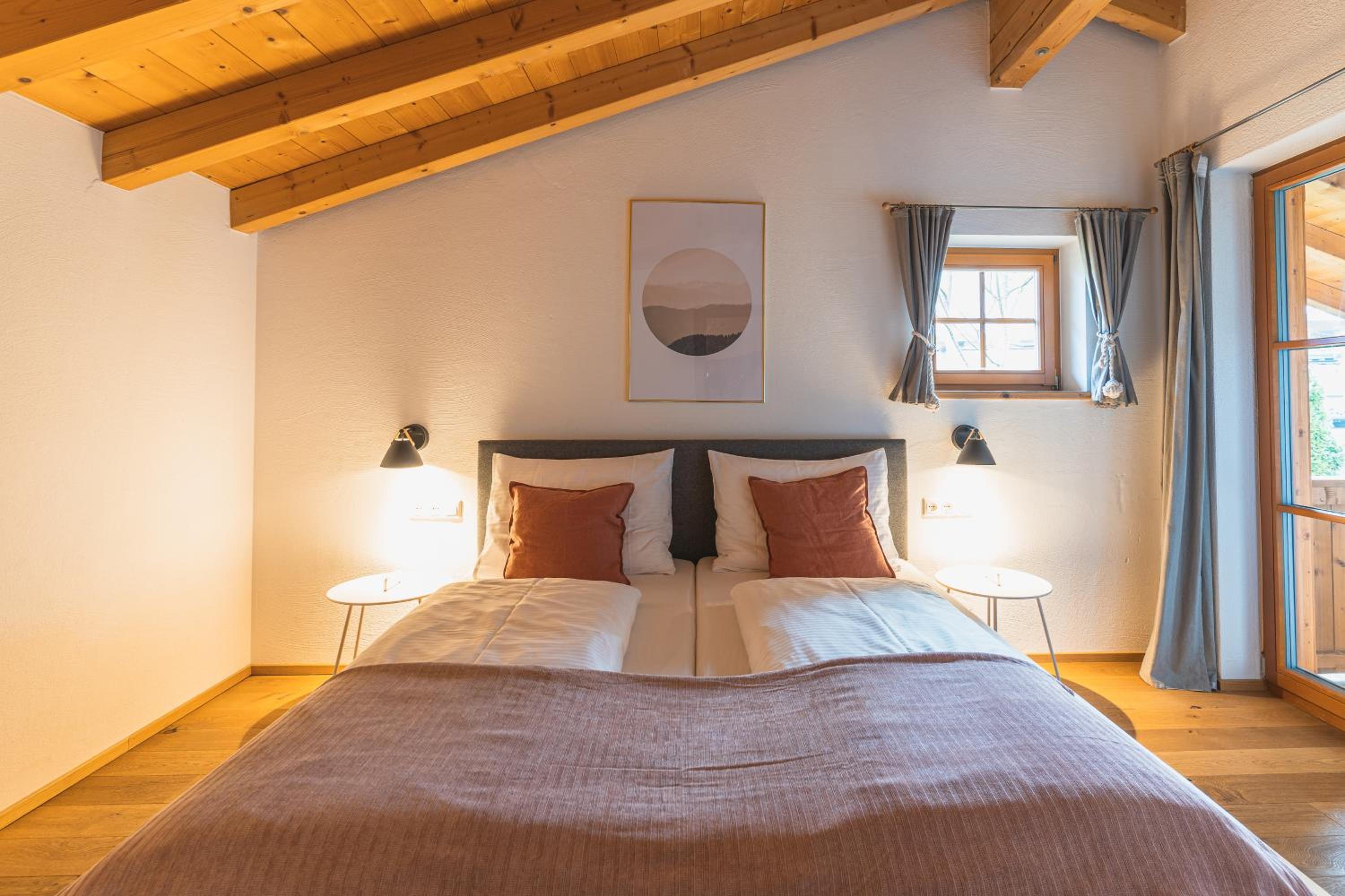 Dorfchalets & Apartments - in Kaprun centre including FREE entry Tauern Spa and Summer Card