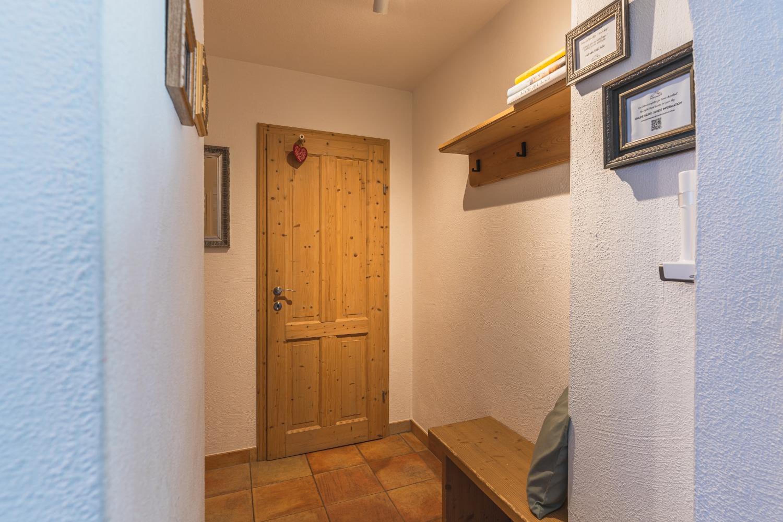 Dorfchalets & Apartments - in Kaprun centre including FREE entry Tauern Spa and Summer Card