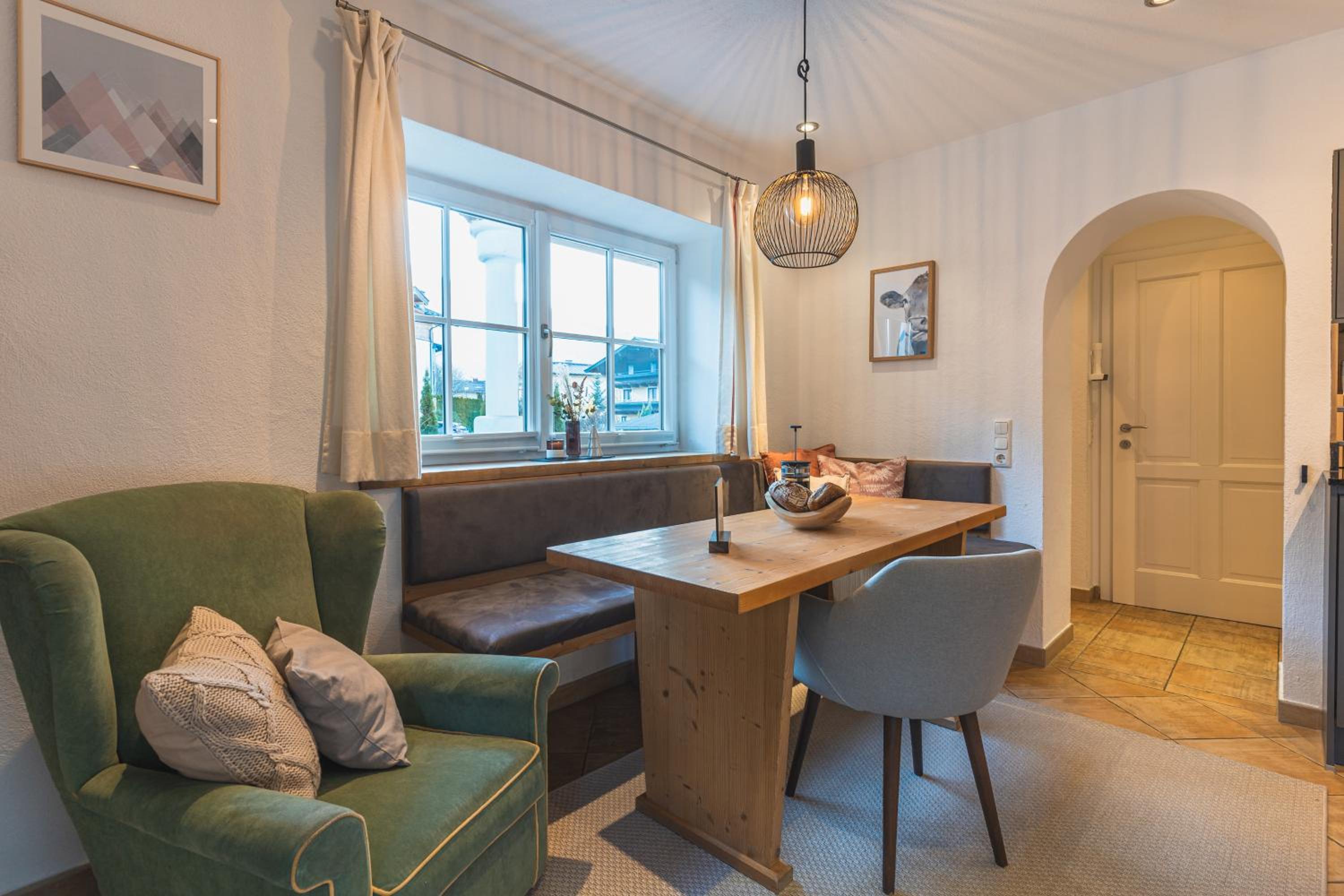 Dorfchalets & Apartments - in Kaprun centre including FREE entry Tauern Spa and Summer Card
