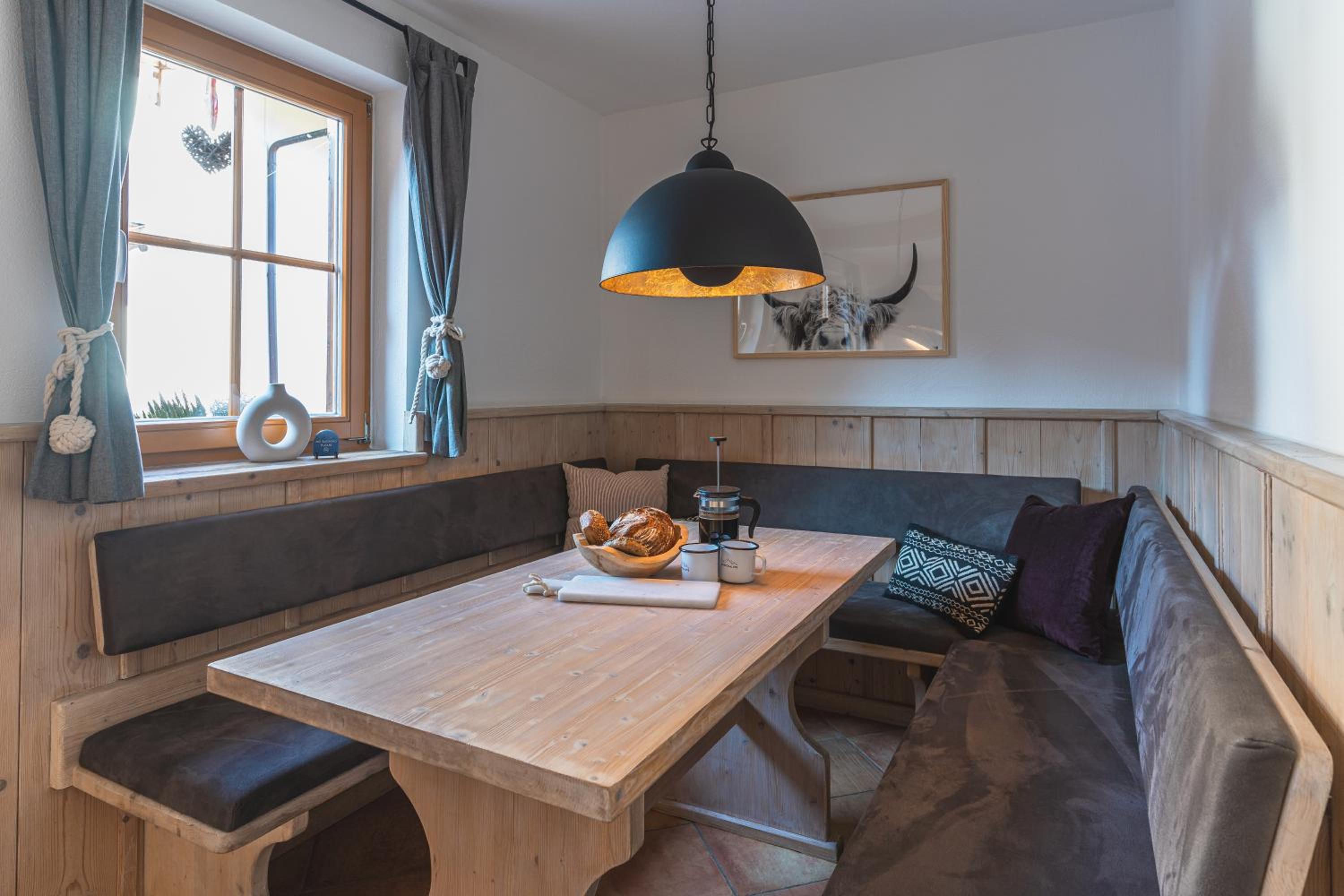 Dorfchalets & Apartments - in Kaprun centre including FREE entry Tauern Spa and Summer Card