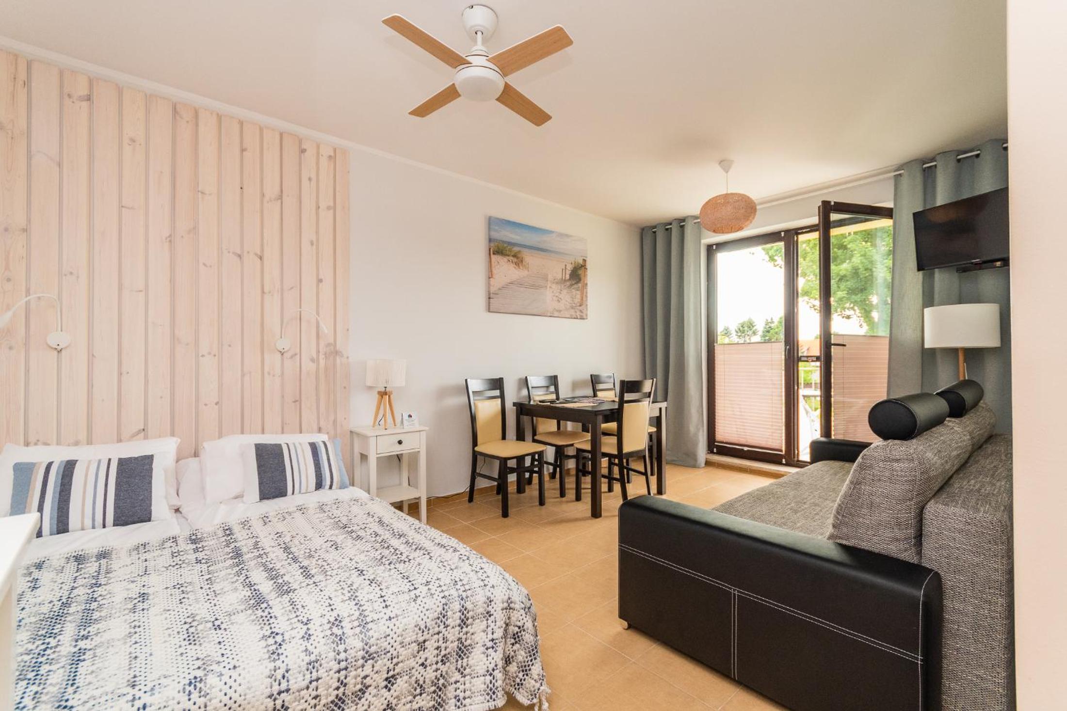 APARTAMENTY MIERZEJA - MARINA, Kąty Rybackie, 100 m od Zalewu Wiślanego, Bezpłatny Meleks