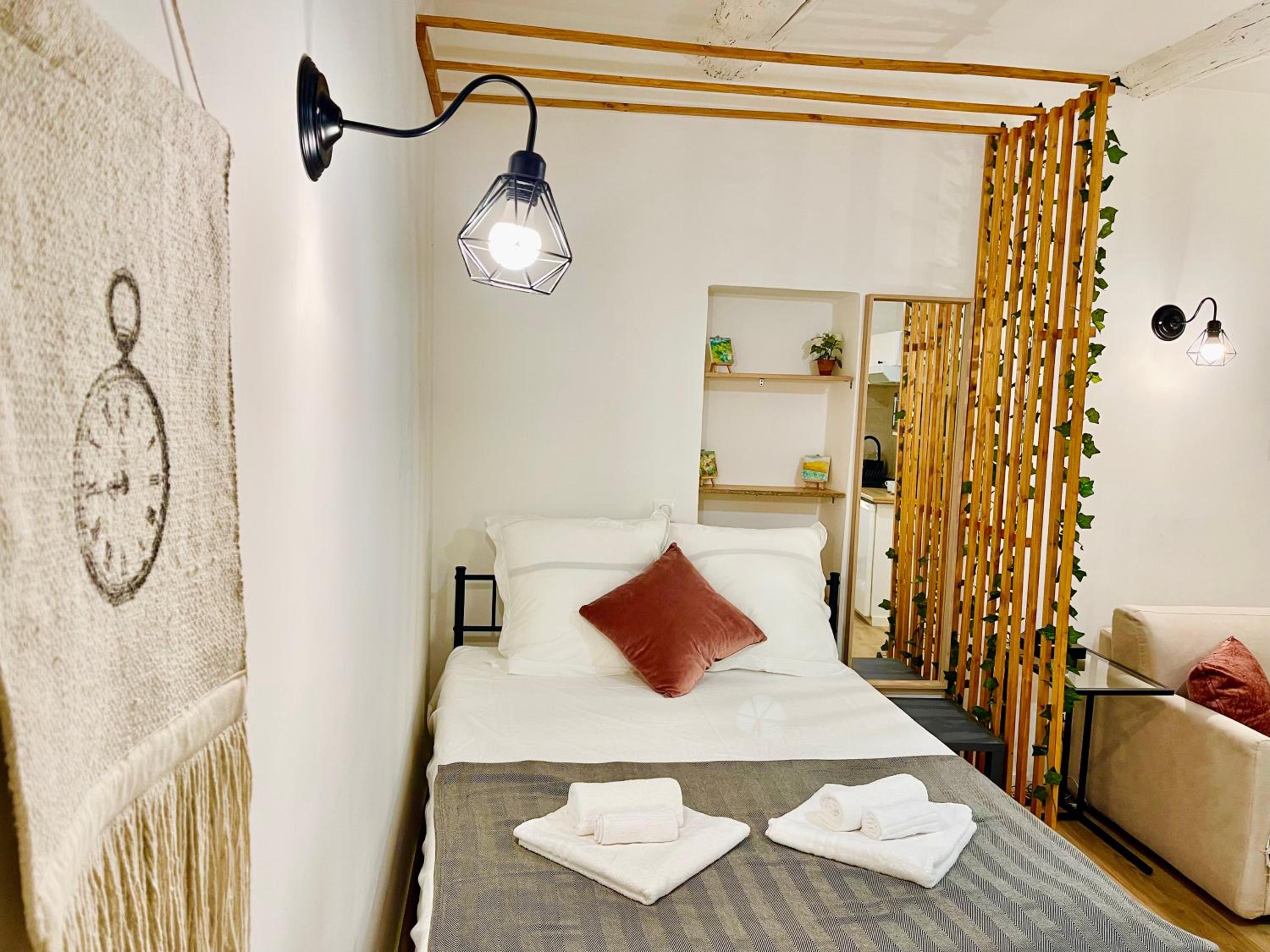 Cosy modern studio in the heart of Nice with AC
