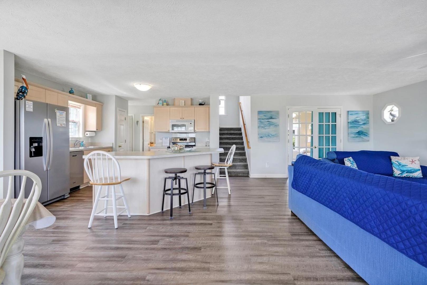 Kelly Dawn view 4