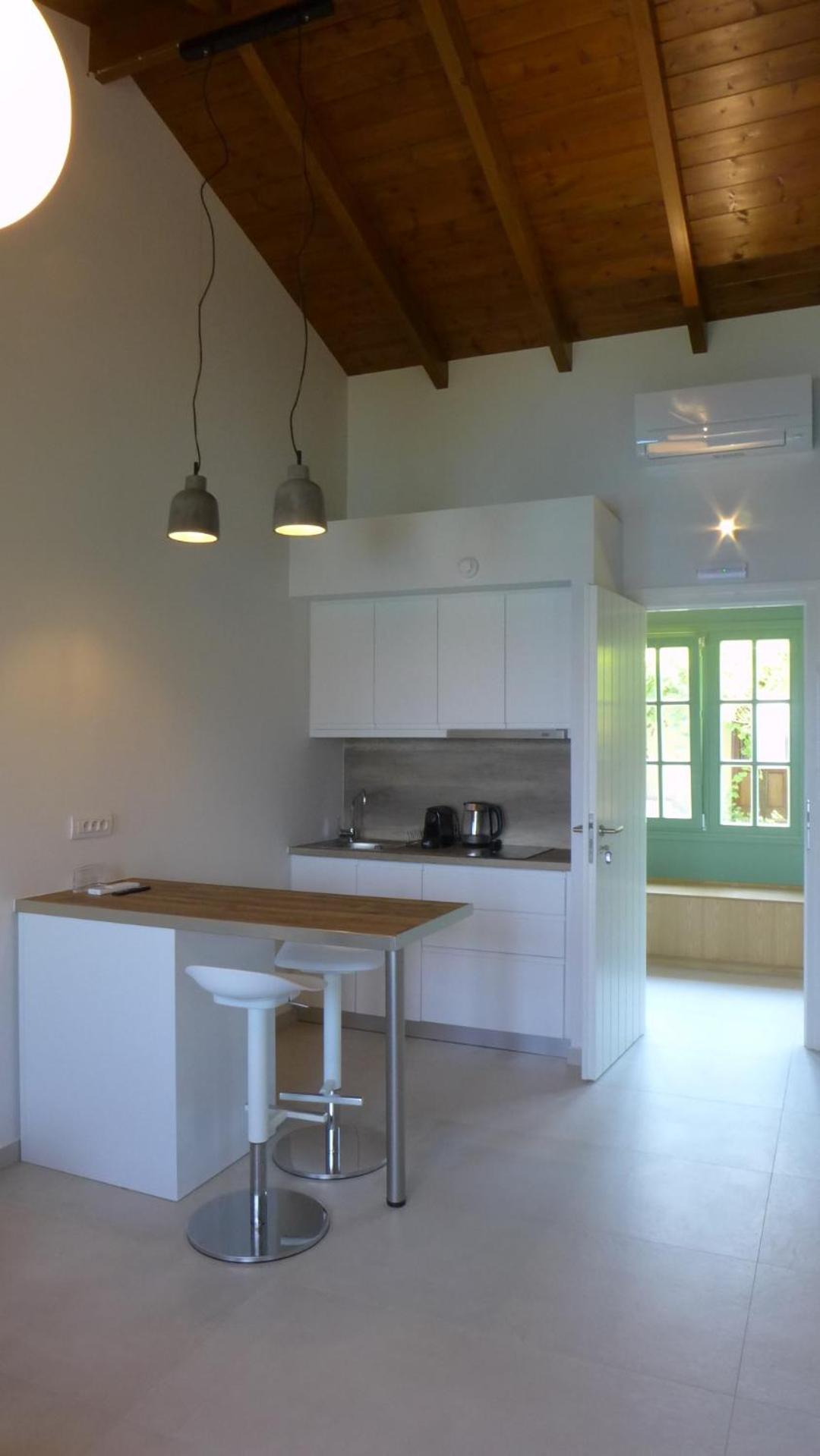 Caltabania Suites photo 3