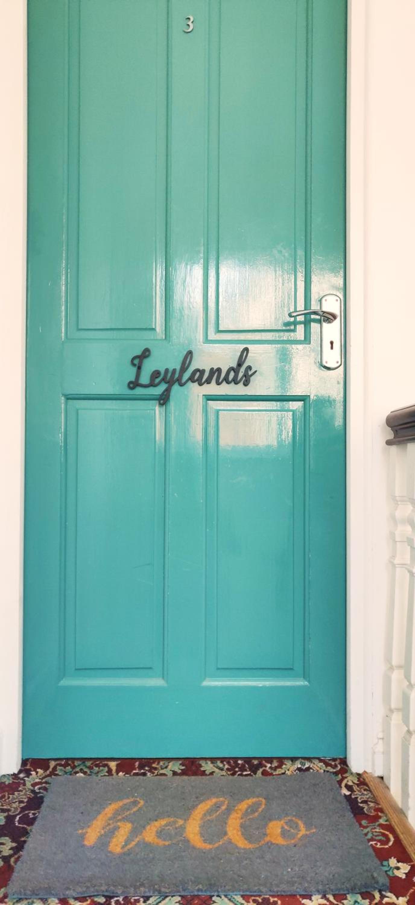 Leylands - Perfect location near town and beach view 3