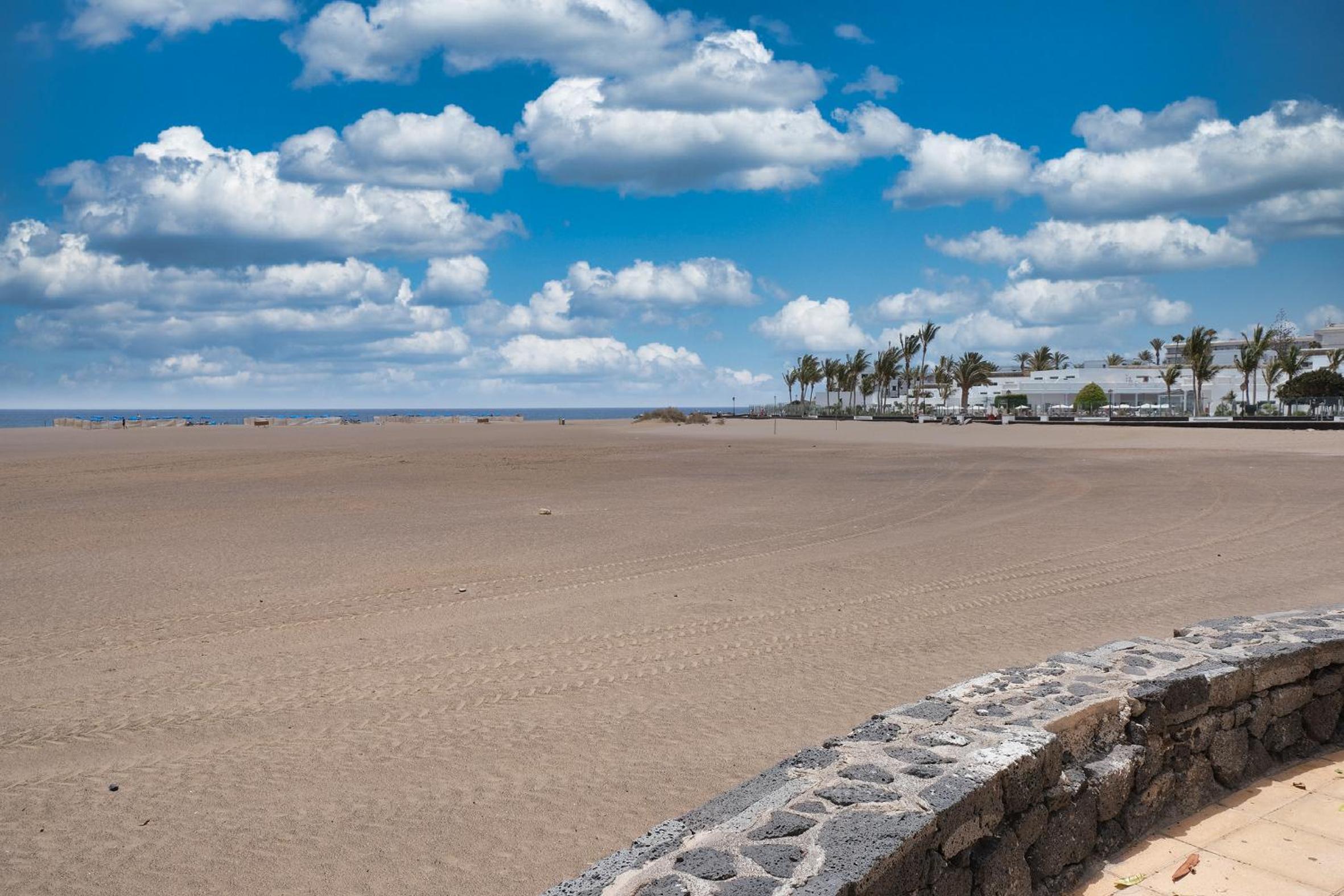 Casa Eva - Private Pool, BBQ & Free Parking By Lanzarote Vacation Homes