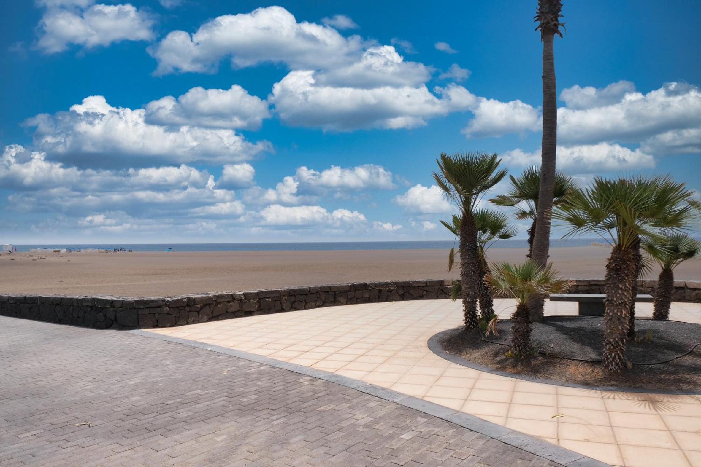 Casa Eva - Private Pool, BBQ & Free Parking By Lanzarote Vacation Homes