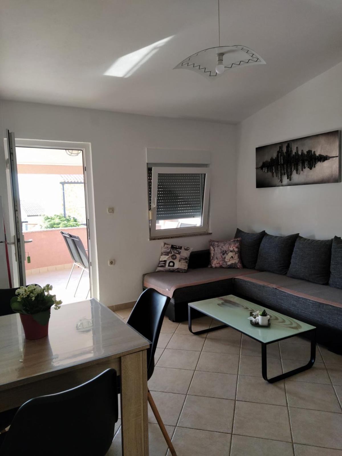 Apartmani Ruža en Vir