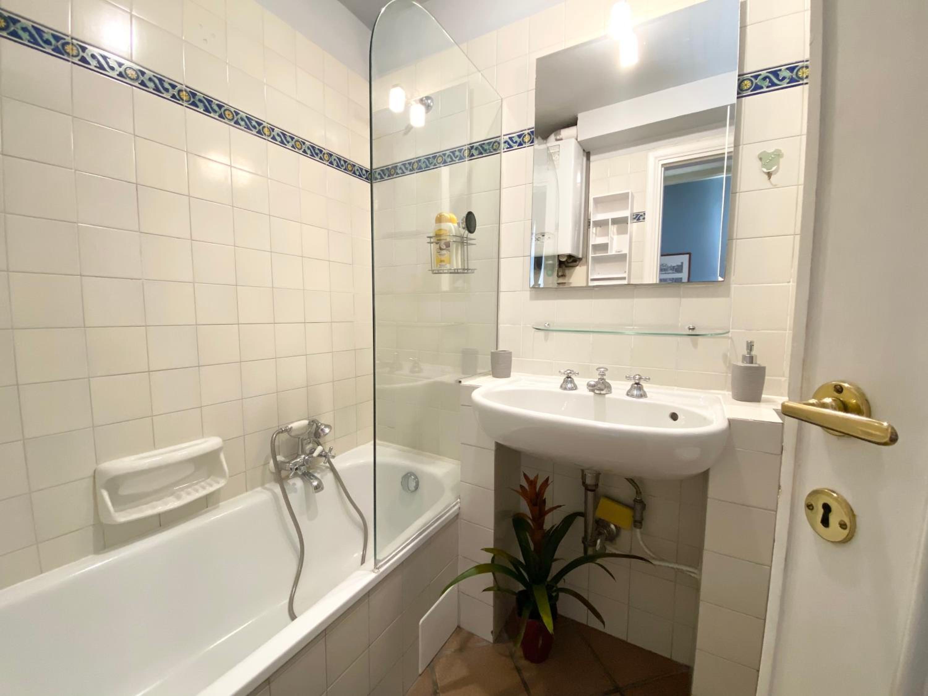 Trastevere Rome's Heart charming appartment 8
