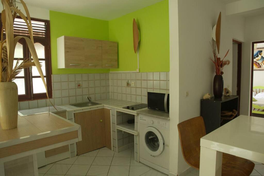 Chaleureux appartement T2 en bas de villa