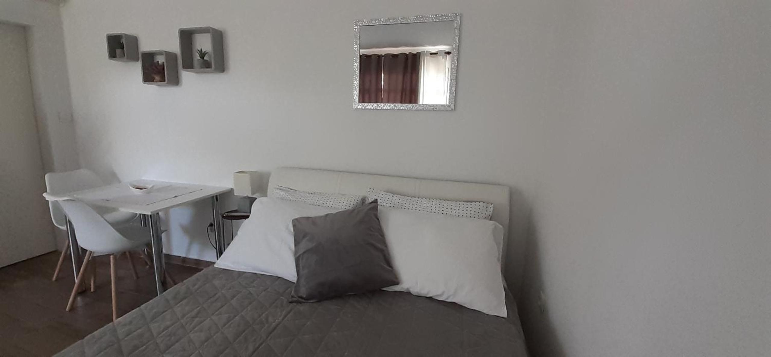 Studio Bianca - studio with terrace near the sea view 3