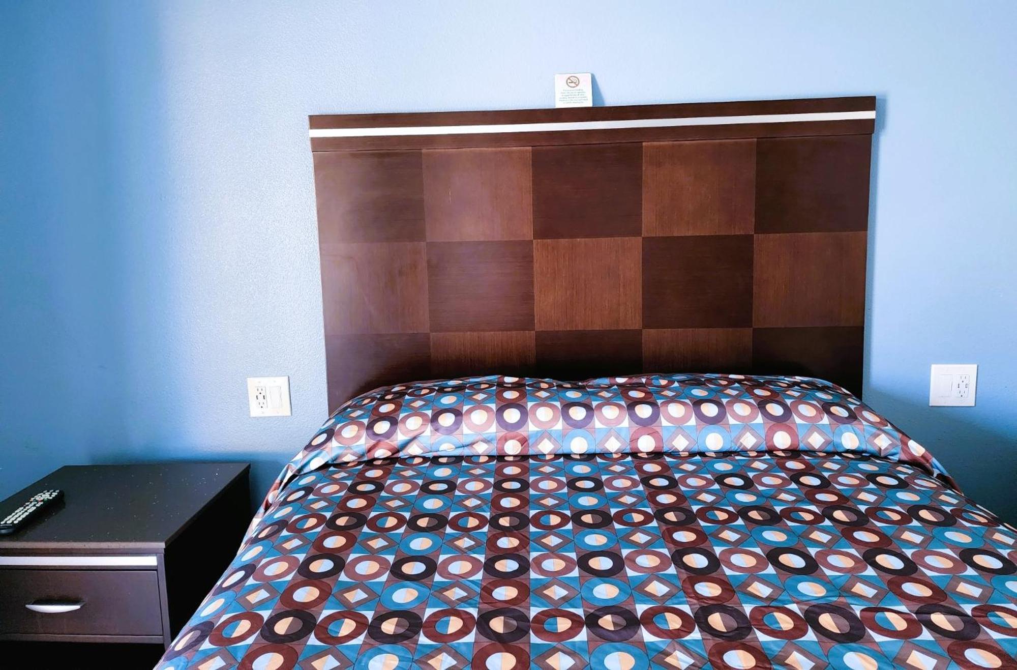 Los Angeles Vacations - DAY N NIGHT INN - Near Universal Studios Hollywood - Property Image 35