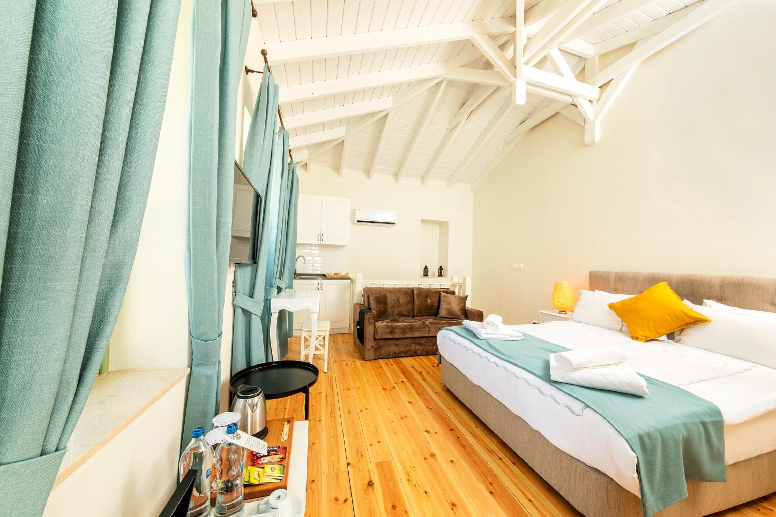 Mets Boutique Hotel - Image 98