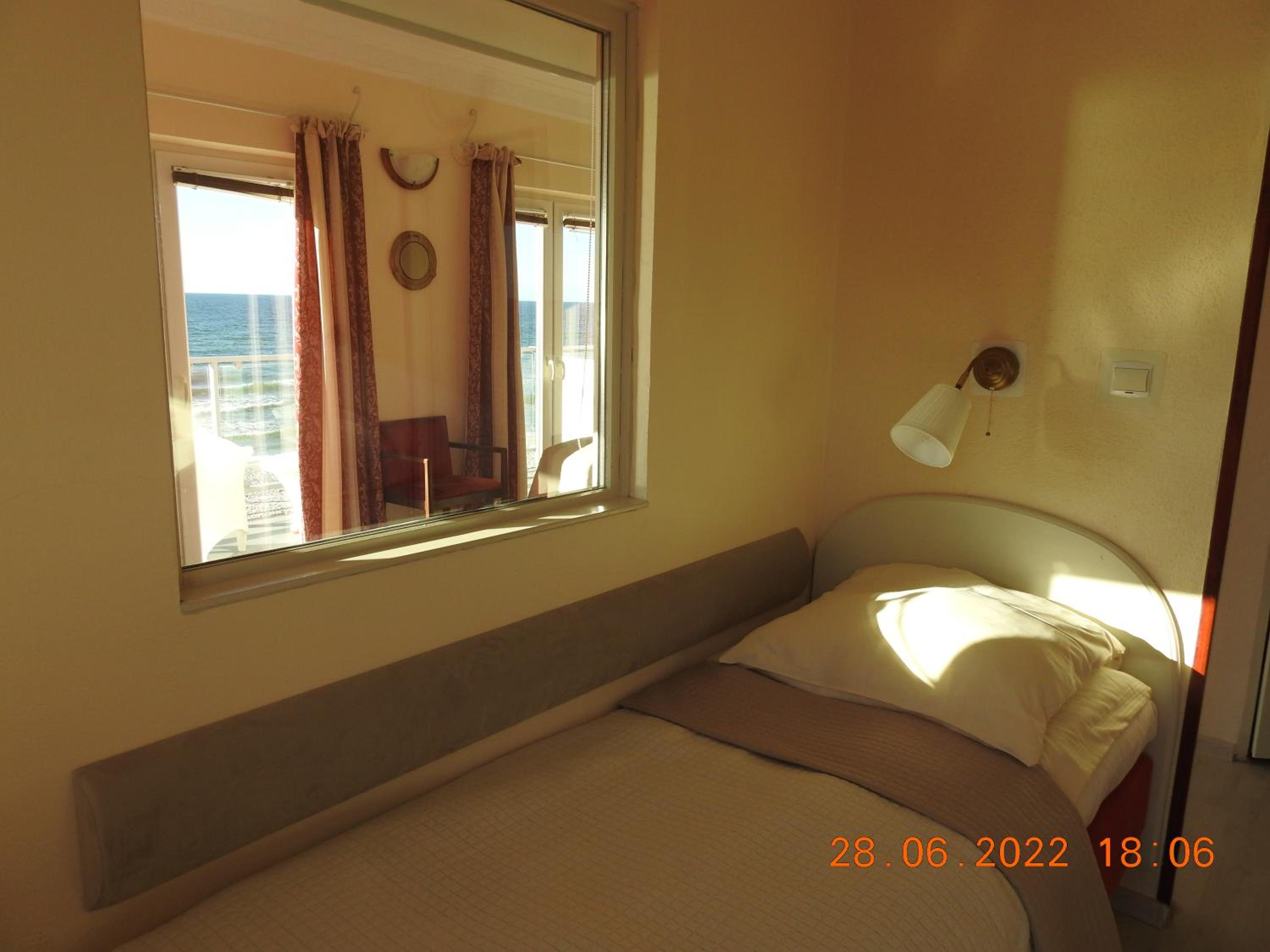 Photo 43