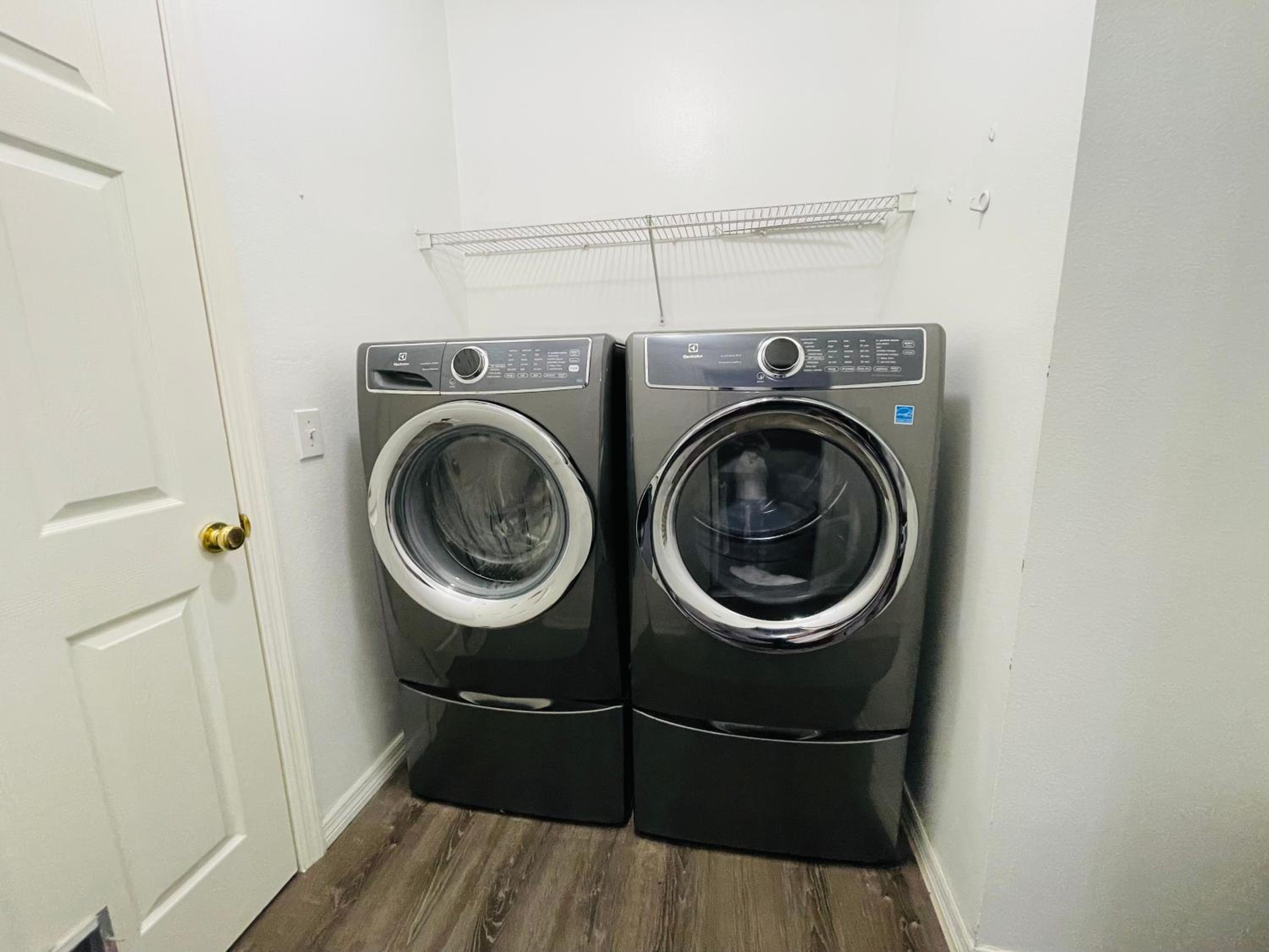 Miscellaneous Market Vacations - Paradise Pool Home Near IMG and Siesta Key Beach - Property Image 2