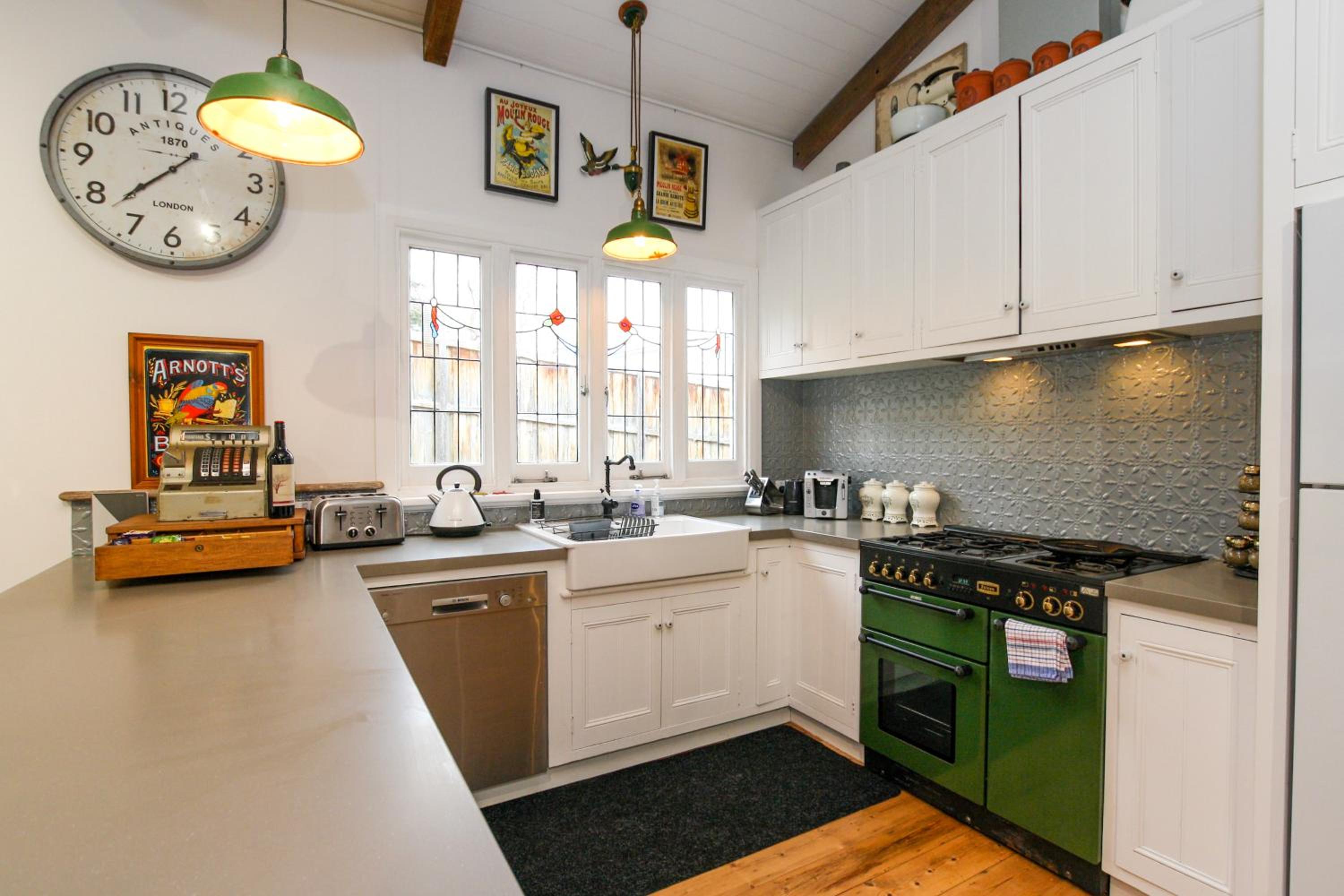 Vintage Charm On St Leonards